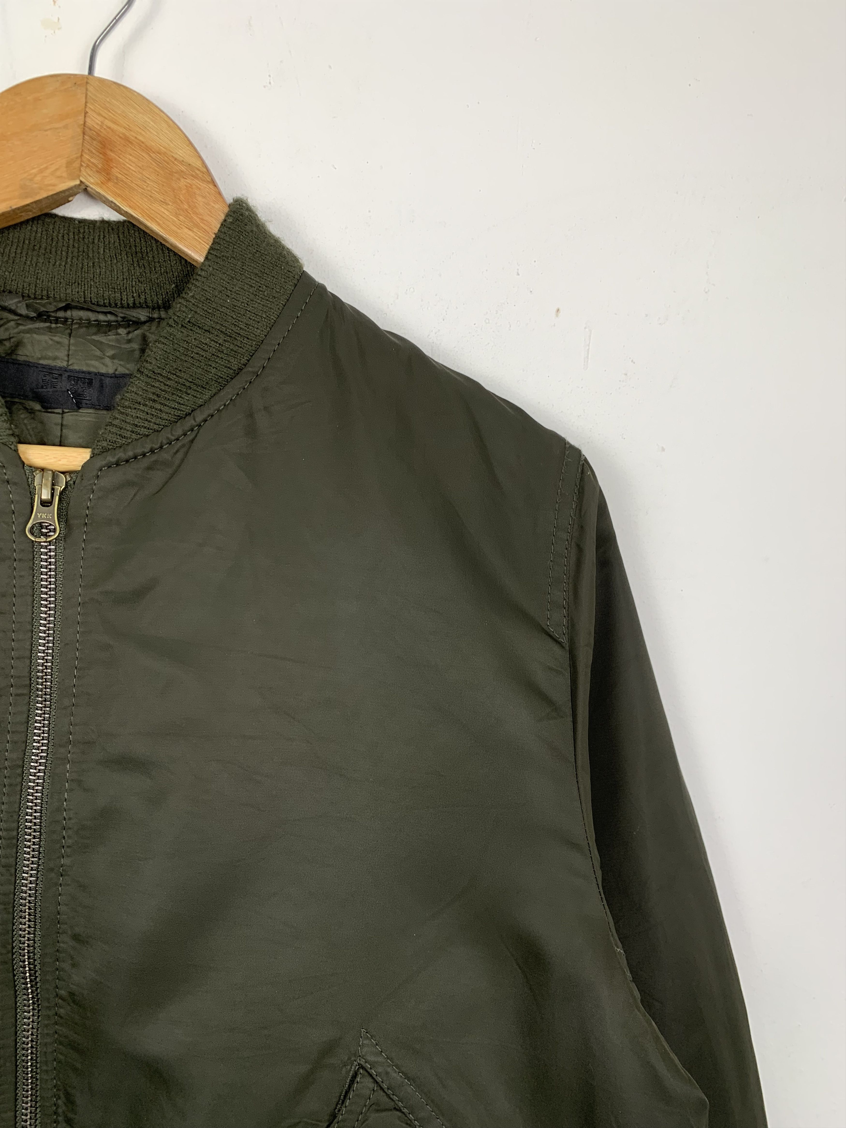 Uniqlo Vintage UNIQLO Zip Bombers Jacket J0618 Size US M / EU 48-50 / 2 - 4 Thumbnail