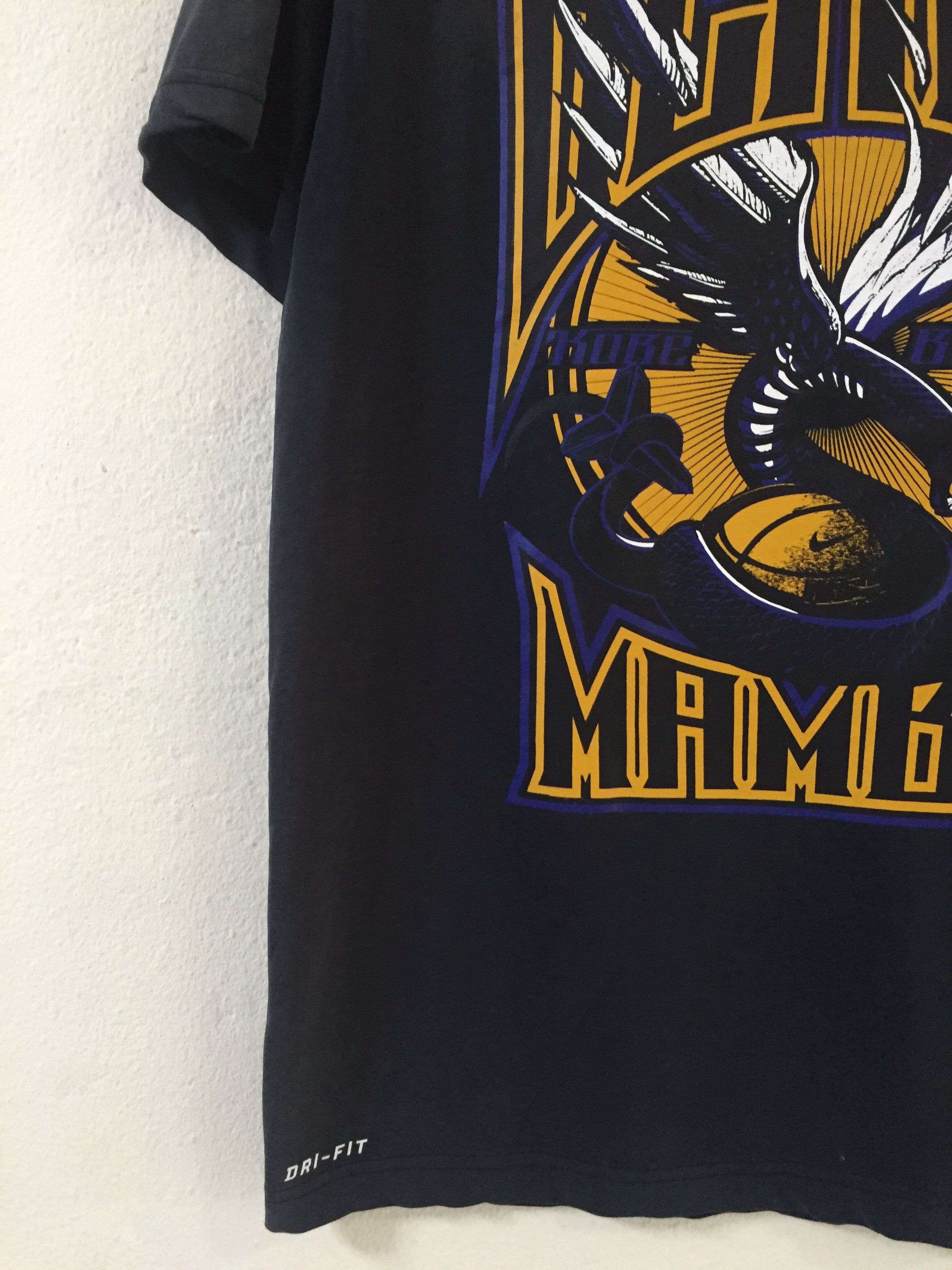 Nike Nike Black Mamba Kobe Bryan Tshirt Size US L / EU 52-54 / 3 - 3 Thumbnail