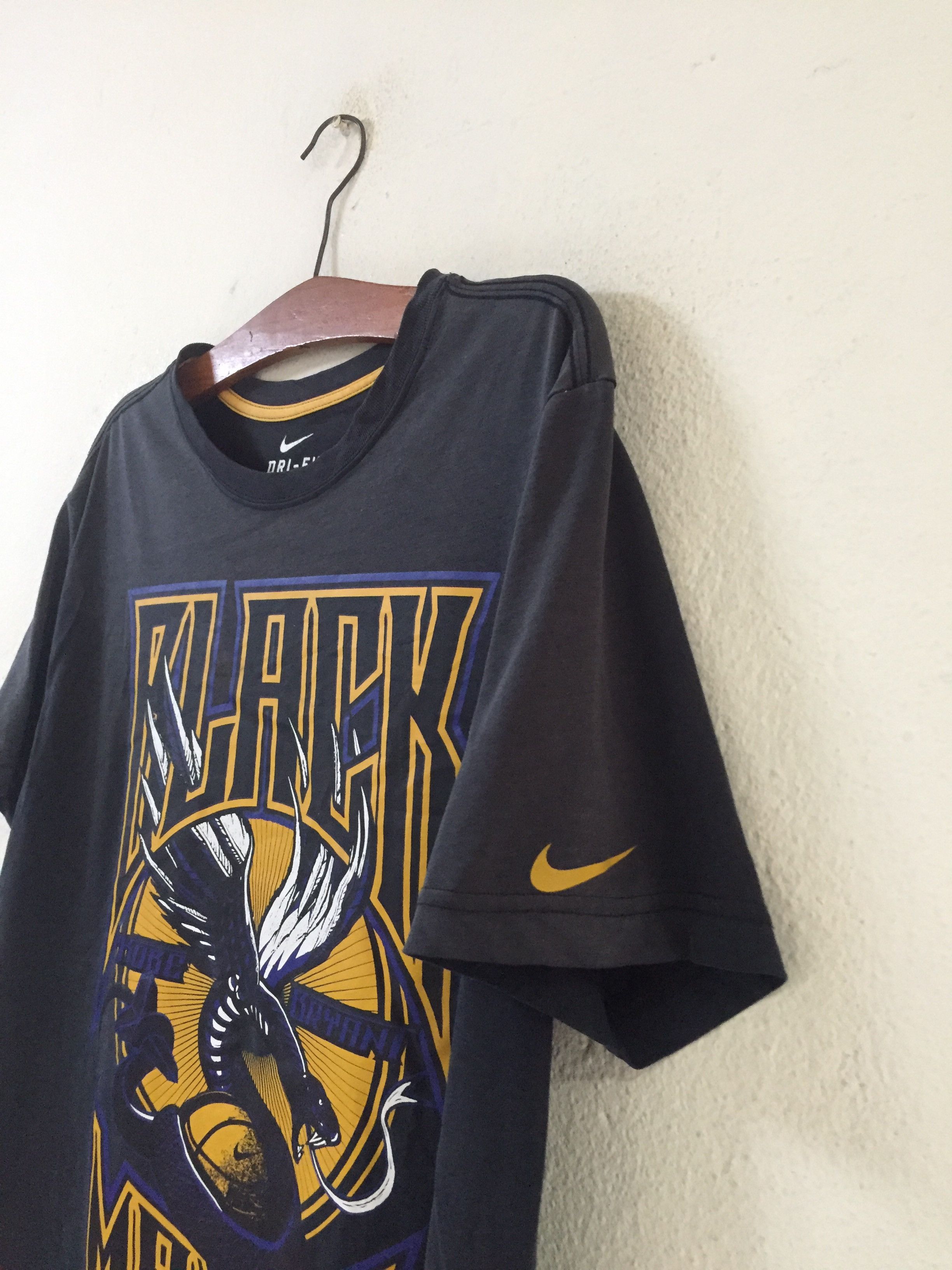 Nike Nike Black Mamba Kobe Bryan Tshirt Size US L / EU 52-54 / 3 - 5 Thumbnail