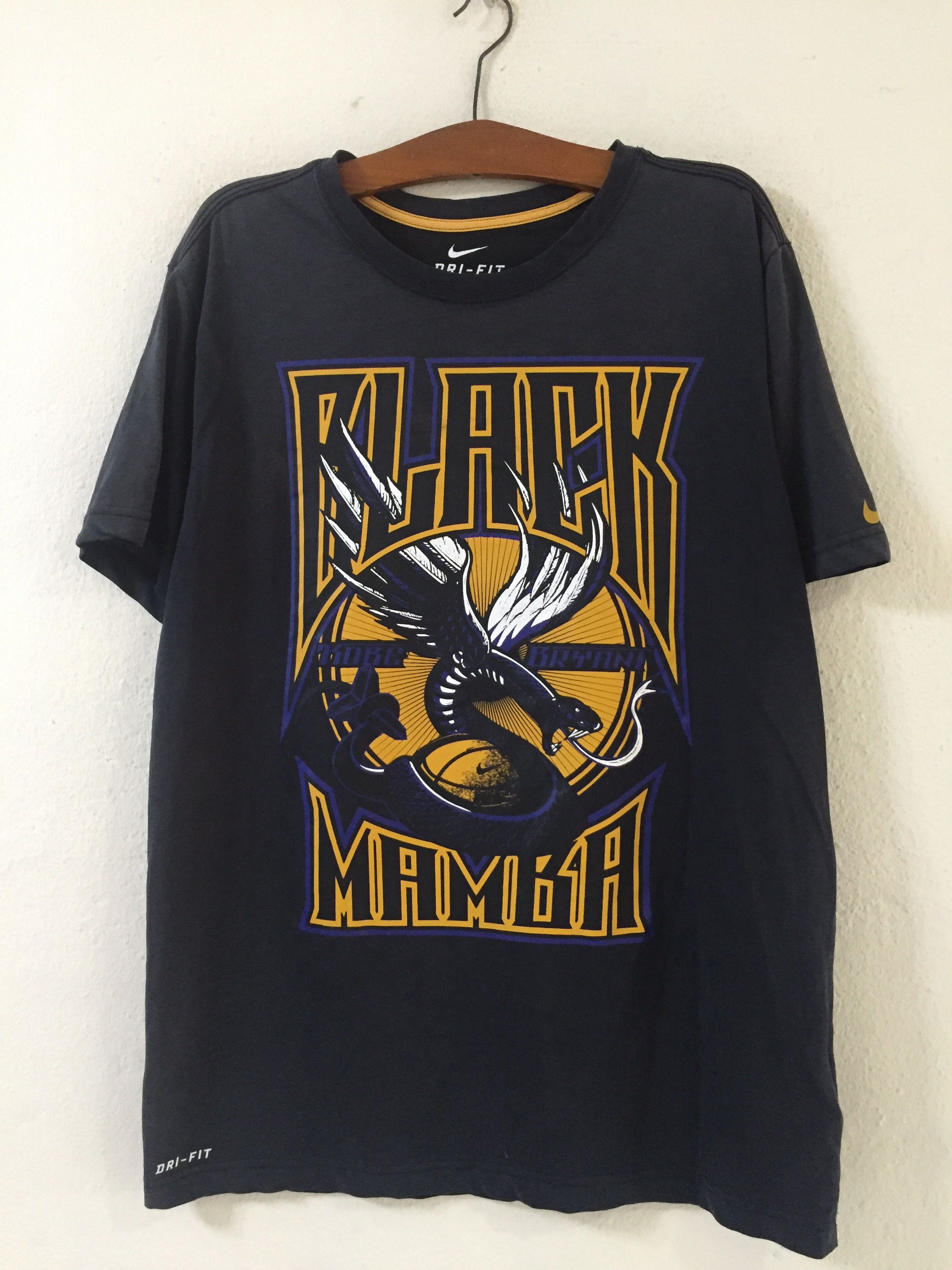 Nike Nike Black Mamba Kobe Bryan Tshirt Size US L / EU 52-54 / 3 - 1 Thumbnail