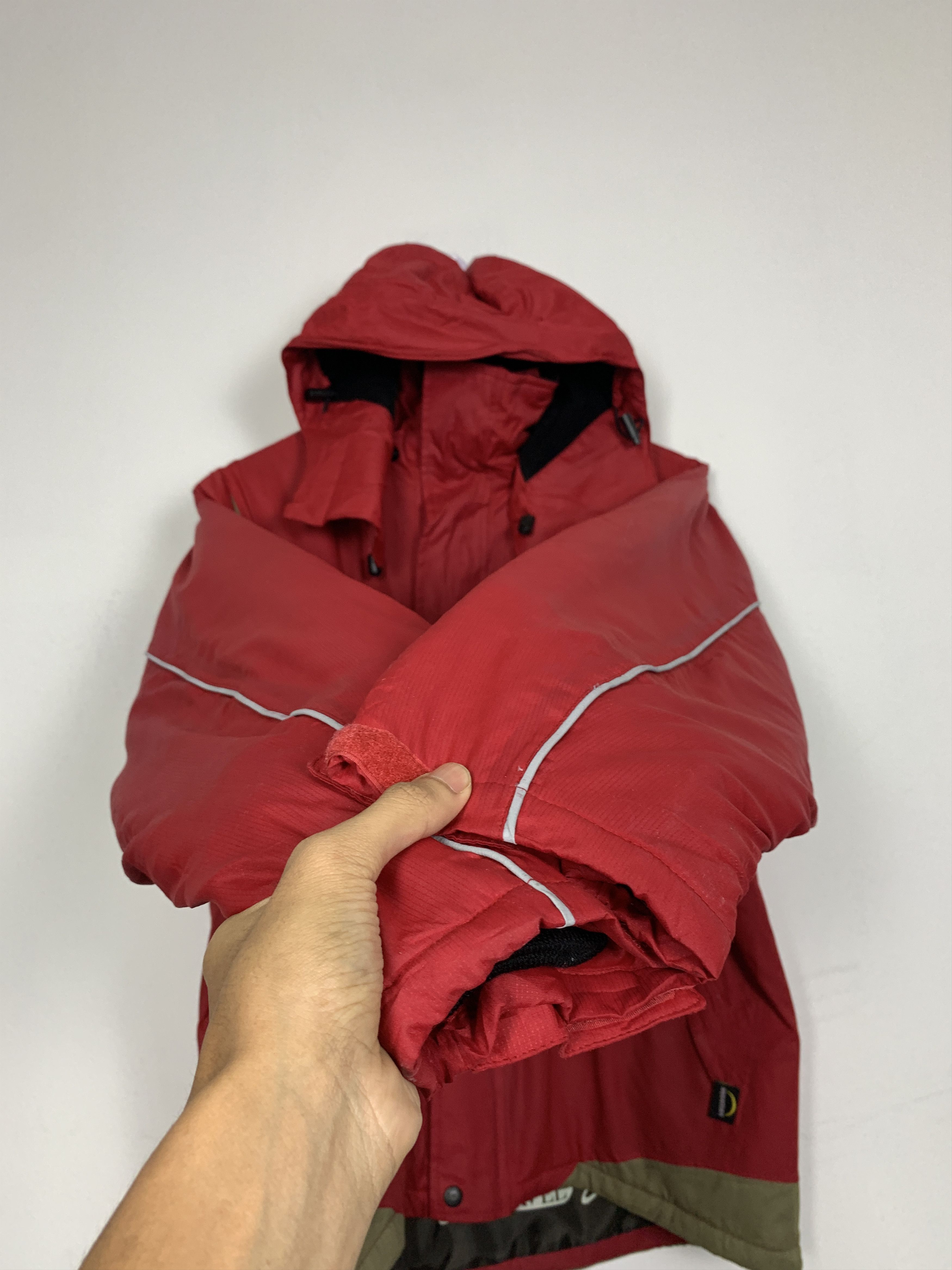 Japanese Brand Cross Brand RIVALLY RED LEVEL X AQUAMAX Hoodie Zip UP Jacket Size US S / EU 44-46 / 1 - 6 Thumbnail