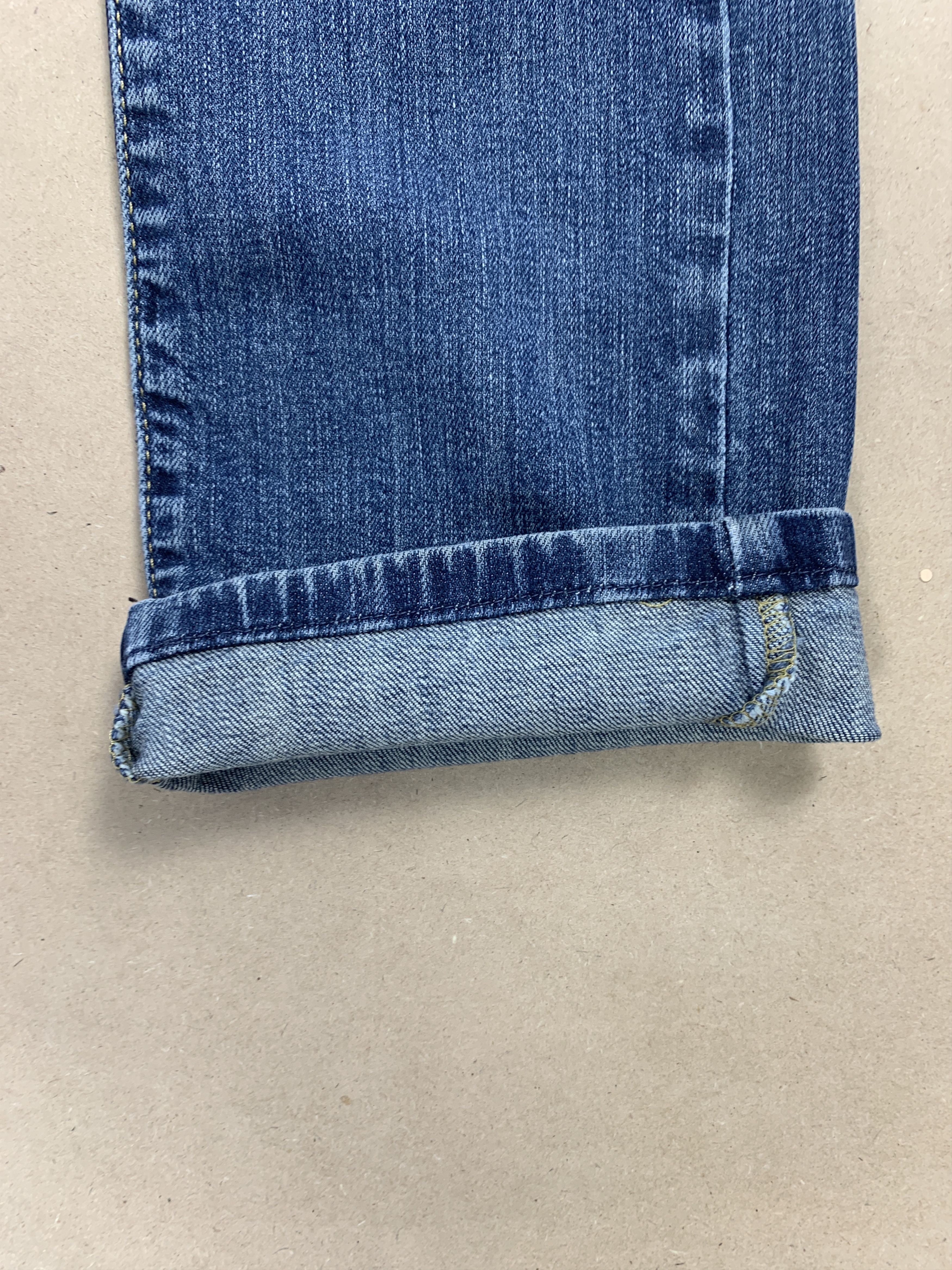 Levi's Vintage Levi's 504 Women Tilted Faded Mid Wash Blue Jeans Size 27" / US 4 / IT 40 - 5 Thumbnail