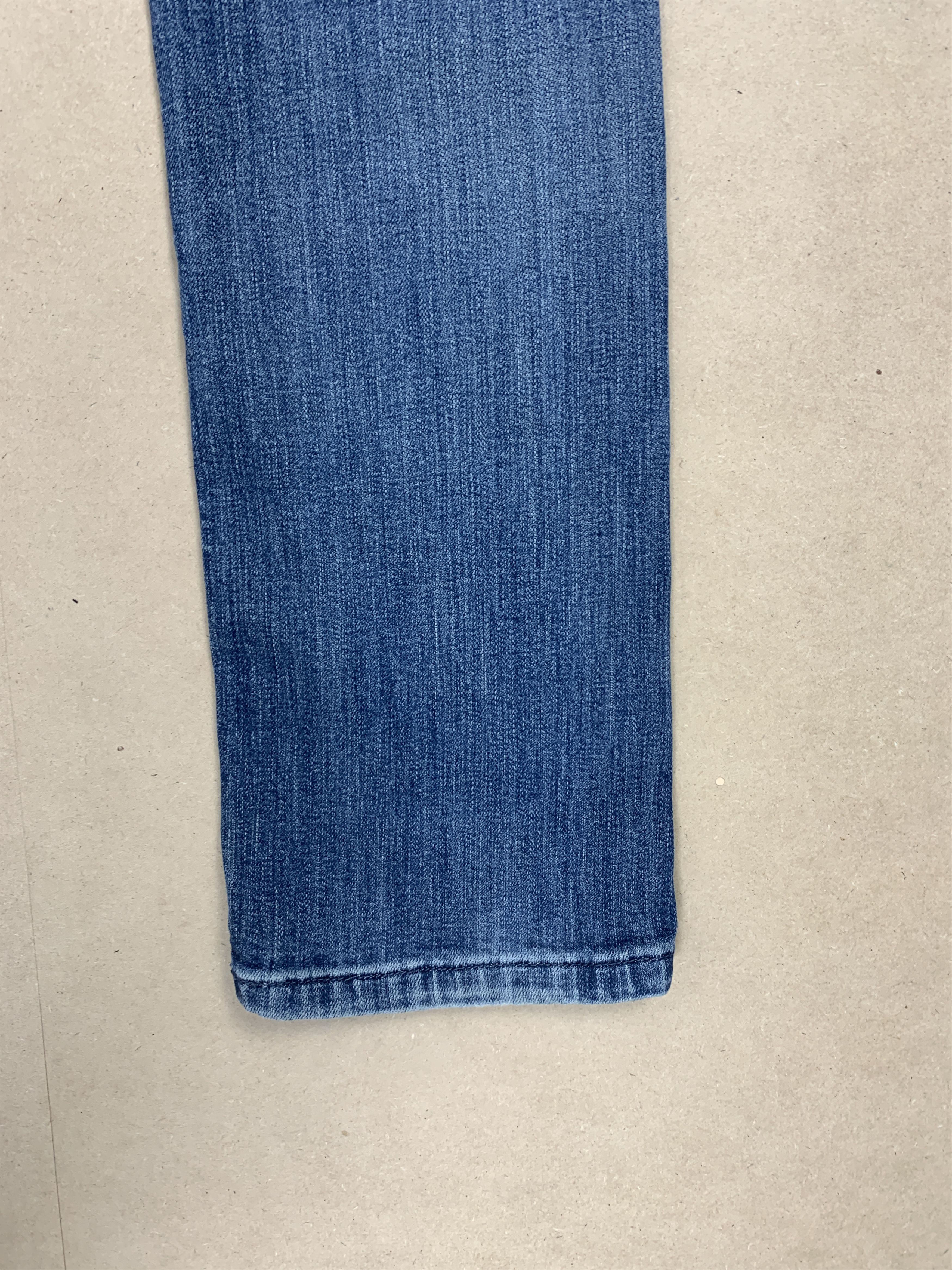 Levi's Vintage Levi's 504 Women Tilted Faded Mid Wash Blue Jeans Size 27" / US 4 / IT 40 - 8 Thumbnail