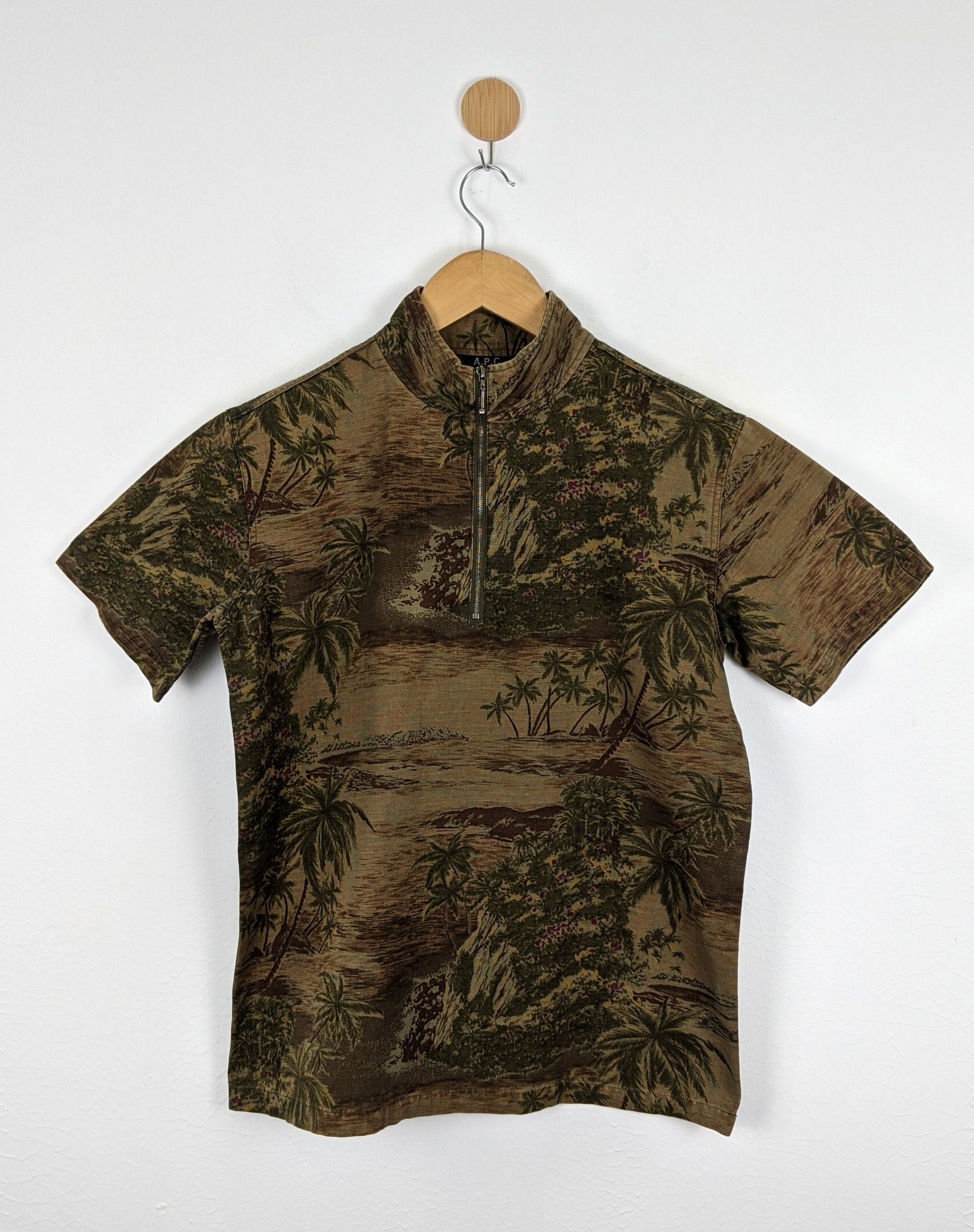 A.P.C. APC Nature Hawaii Mountains Islands half zipper Size US M / EU 48-50 / 2 - 1 Thumbnail