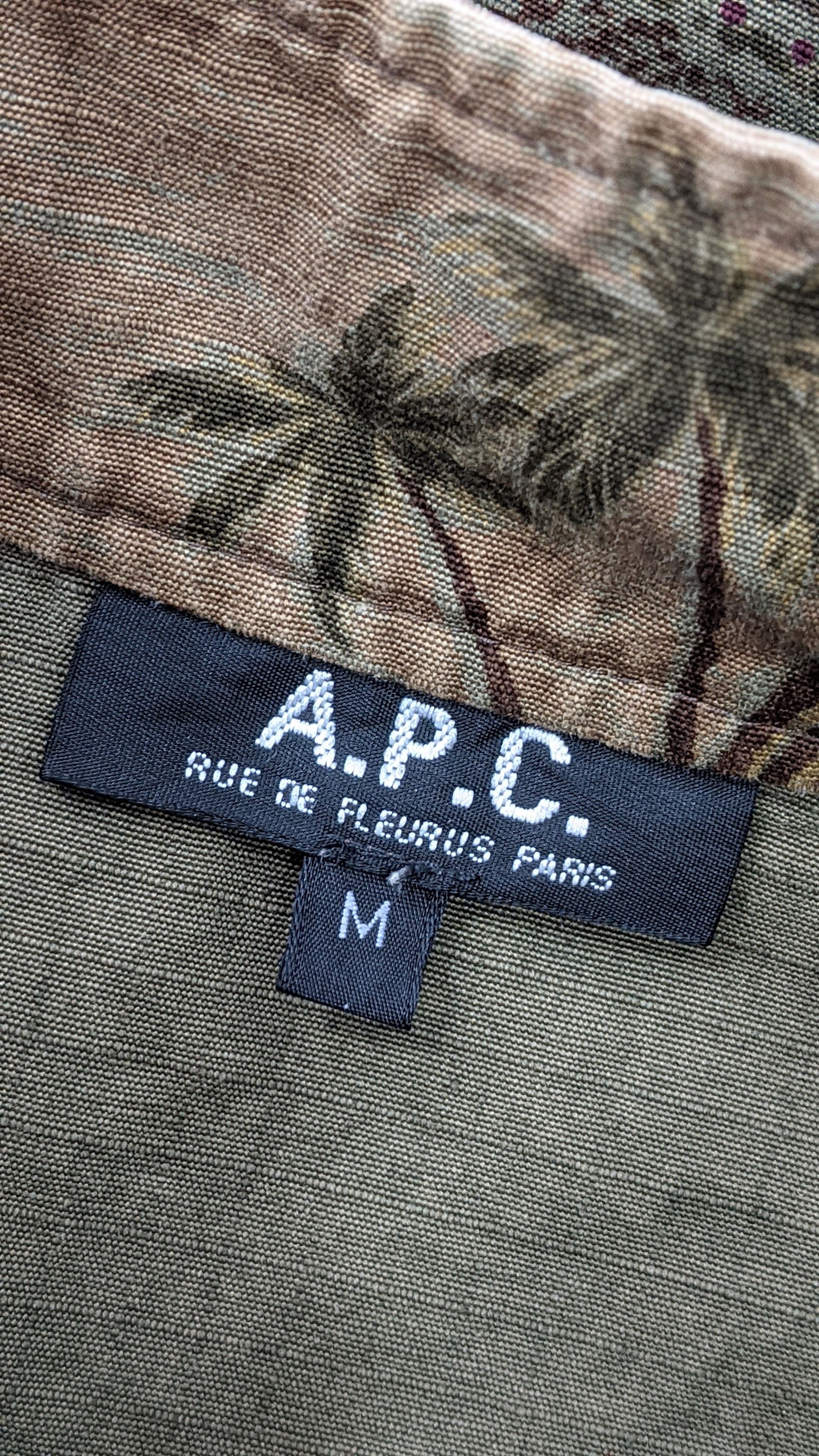 A.P.C. APC Nature Hawaii Mountains Islands half zipper Size US M / EU 48-50 / 2 - 4 Thumbnail