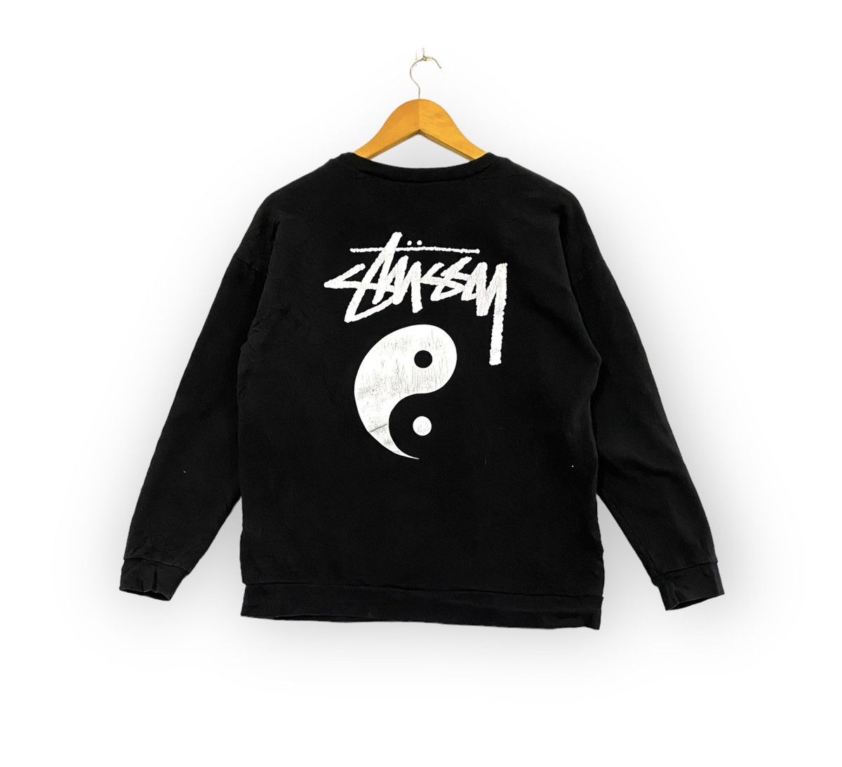stussy ying yang sweatshirts crewneck