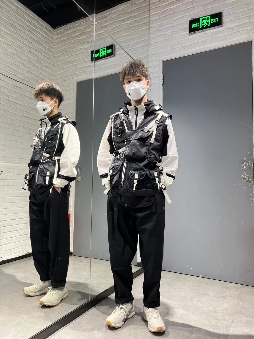 Kazuki Kuraishi × The North Face Urban Exploration KAZUKI Utility Functional Vest Size US M / EU 48-50 / 2 - 6 Thumbnail