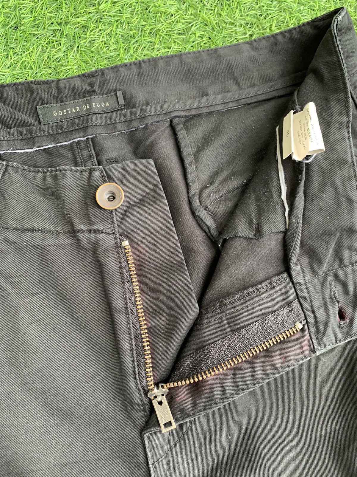 GOSTAR DE FUGA Japanese Brand Gostar De Fuga Multiple Pocket cargo Pants Size US 33 - 14 Thumbnail
