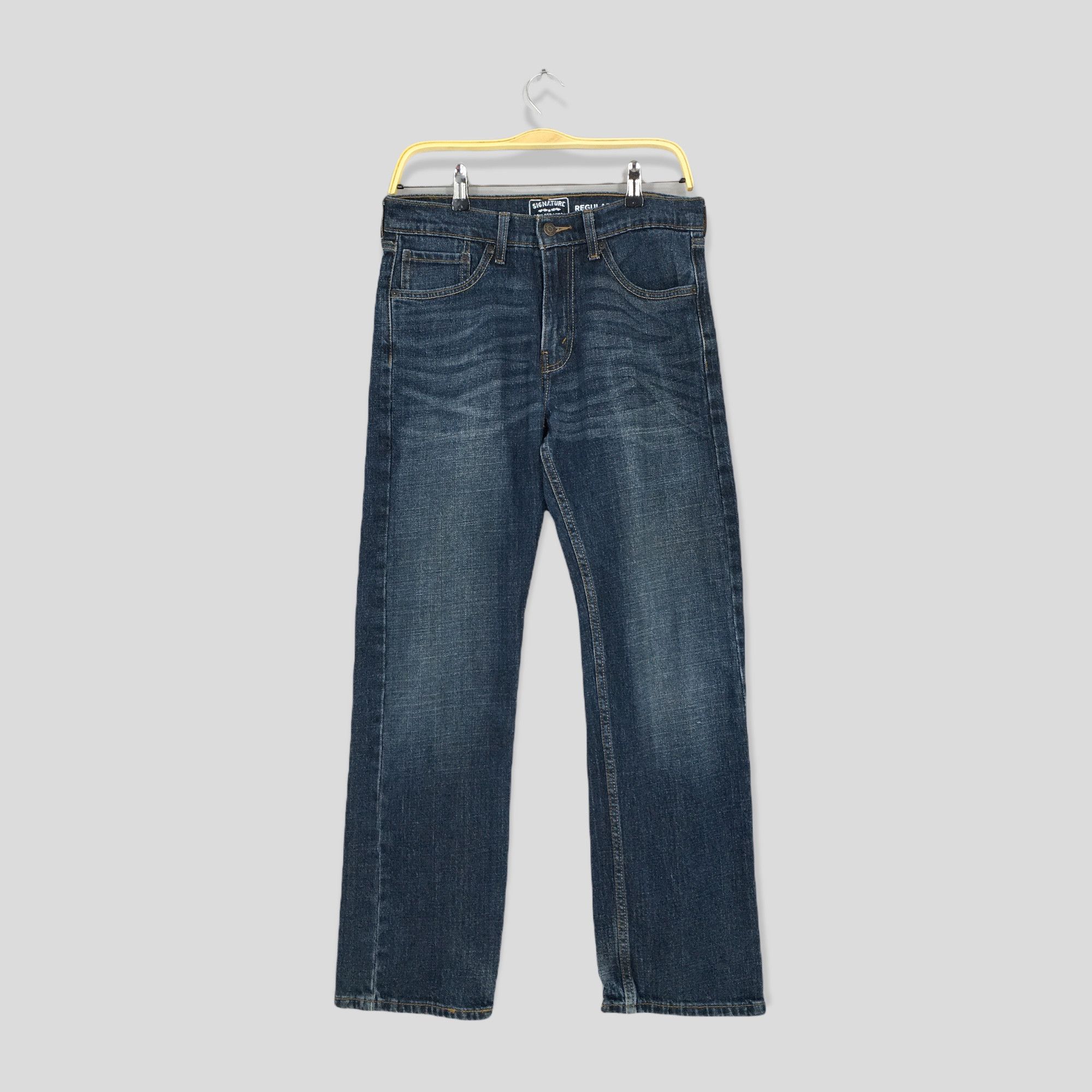 image of Levis x Vintage Size 29X28.5 Vintage Levi's Strauss Gold Regular Fit Jeans in Blue, Men's