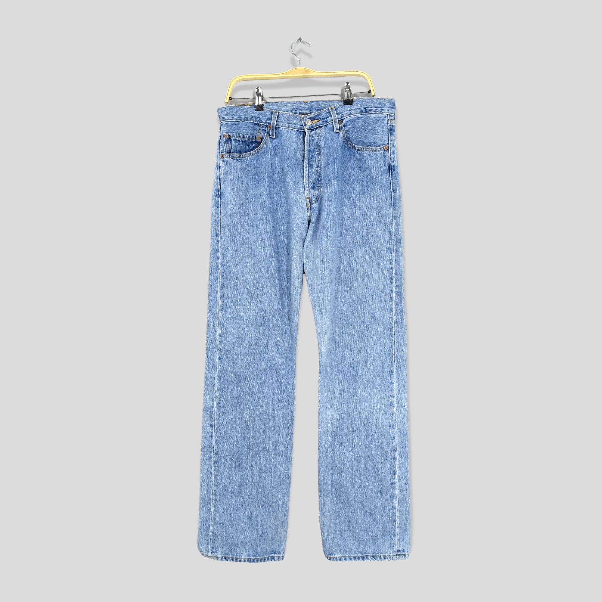 Jean Size 34x34 Vintage Levis 501 Light Washed Jeans Size US 34 / EU 50 - 1 Thumbnail