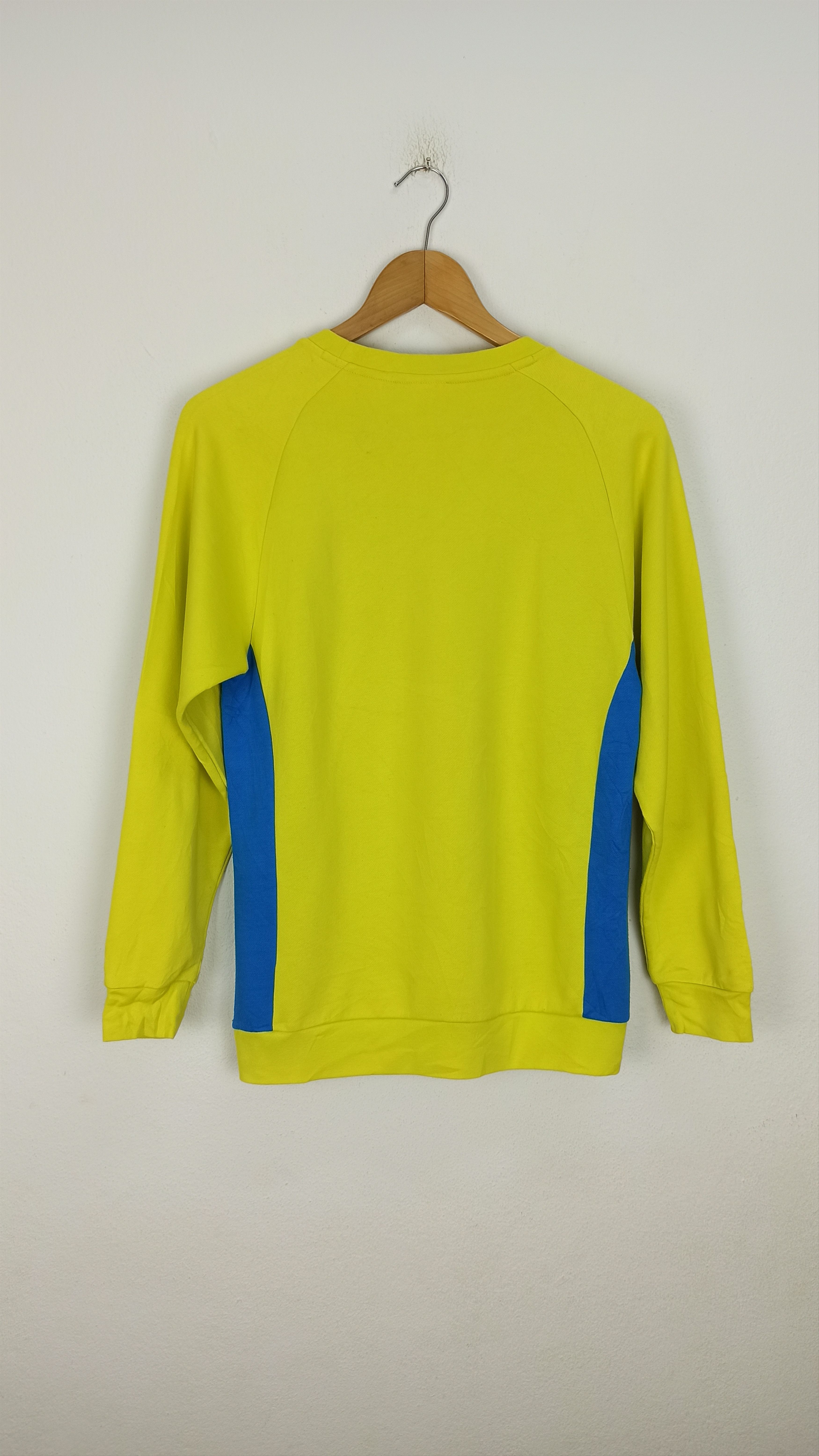 Adidas Rare Adidas Sweatshirt Crewneck Size US S / EU 44-46 / 1 - 4 Thumbnail