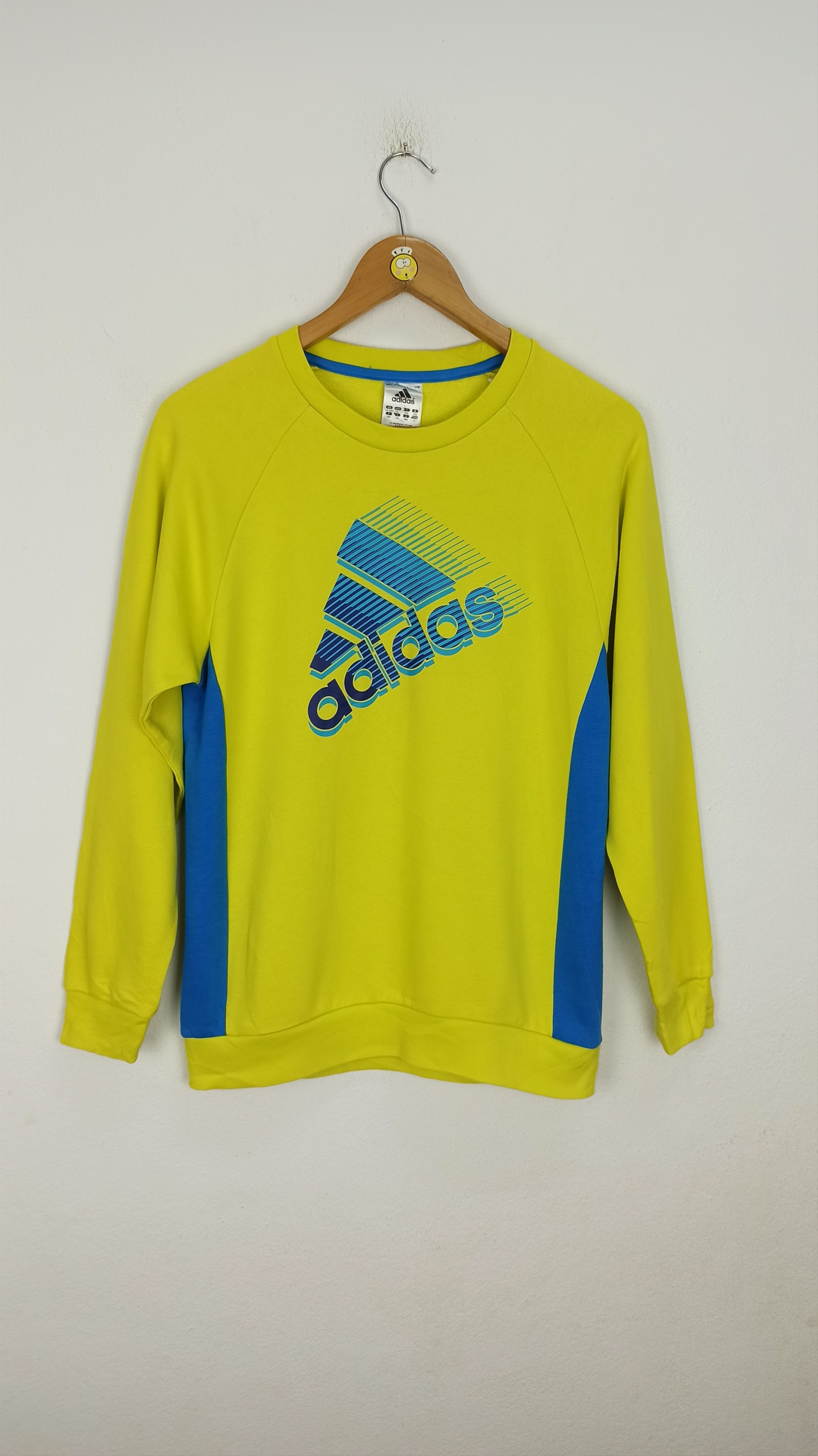 Adidas Rare Adidas Sweatshirt Crewneck Size US S / EU 44-46 / 1 - 1 Thumbnail