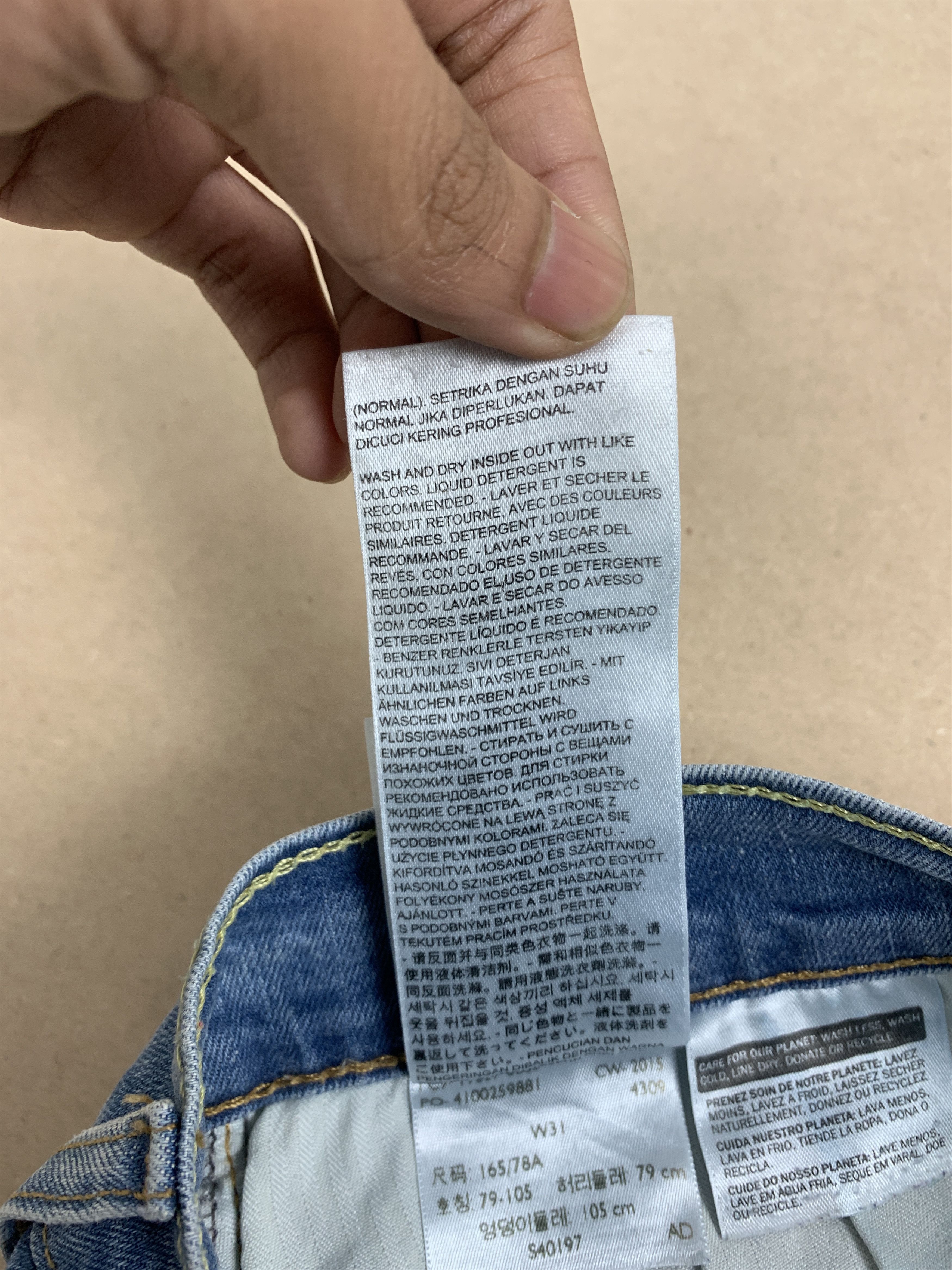 Levi's Vintage Levis Women Boyfriend Faded Distressed Jeans P0101 Size 34" / US 12 / IT 48 - 17 Thumbnail