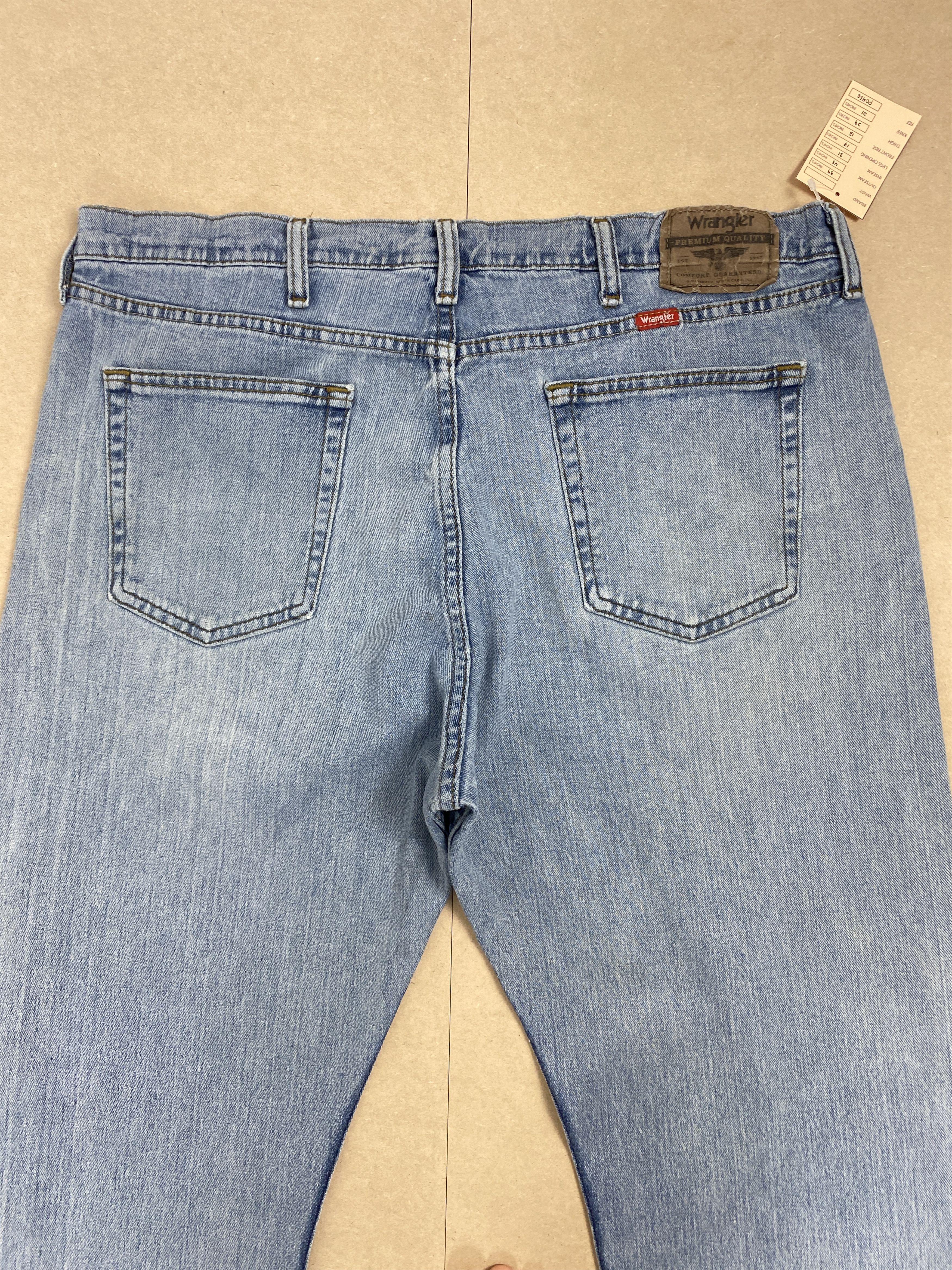 Vintage Vintage Wrangler Straight Cut Distressed Light Wash Jeans Size US 39 - 8 Thumbnail