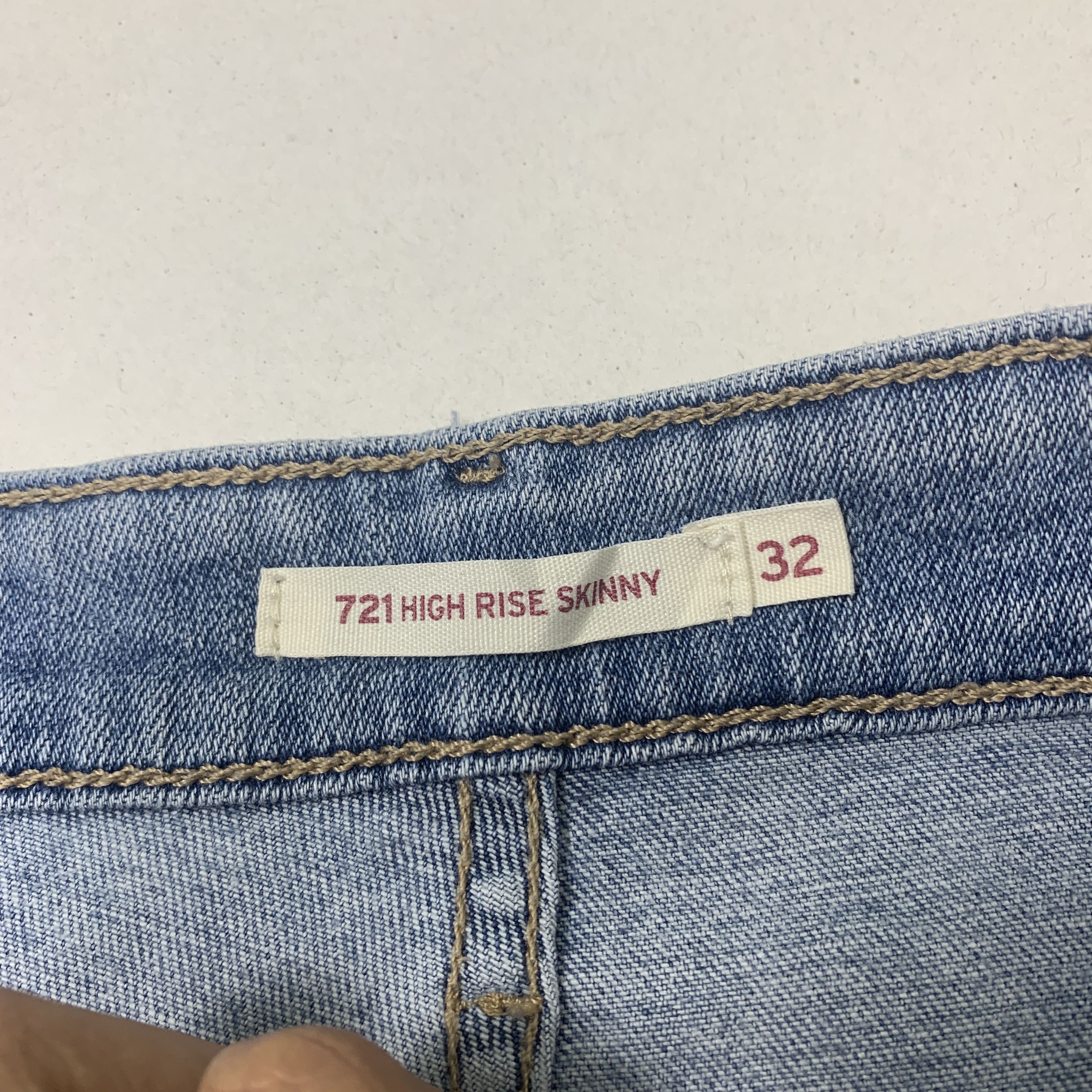 Levi's Vintage LEVI'S 721 Distressed Faded Jeans P0031 Size 32" / US 10 / IT 46 - 16 Thumbnail