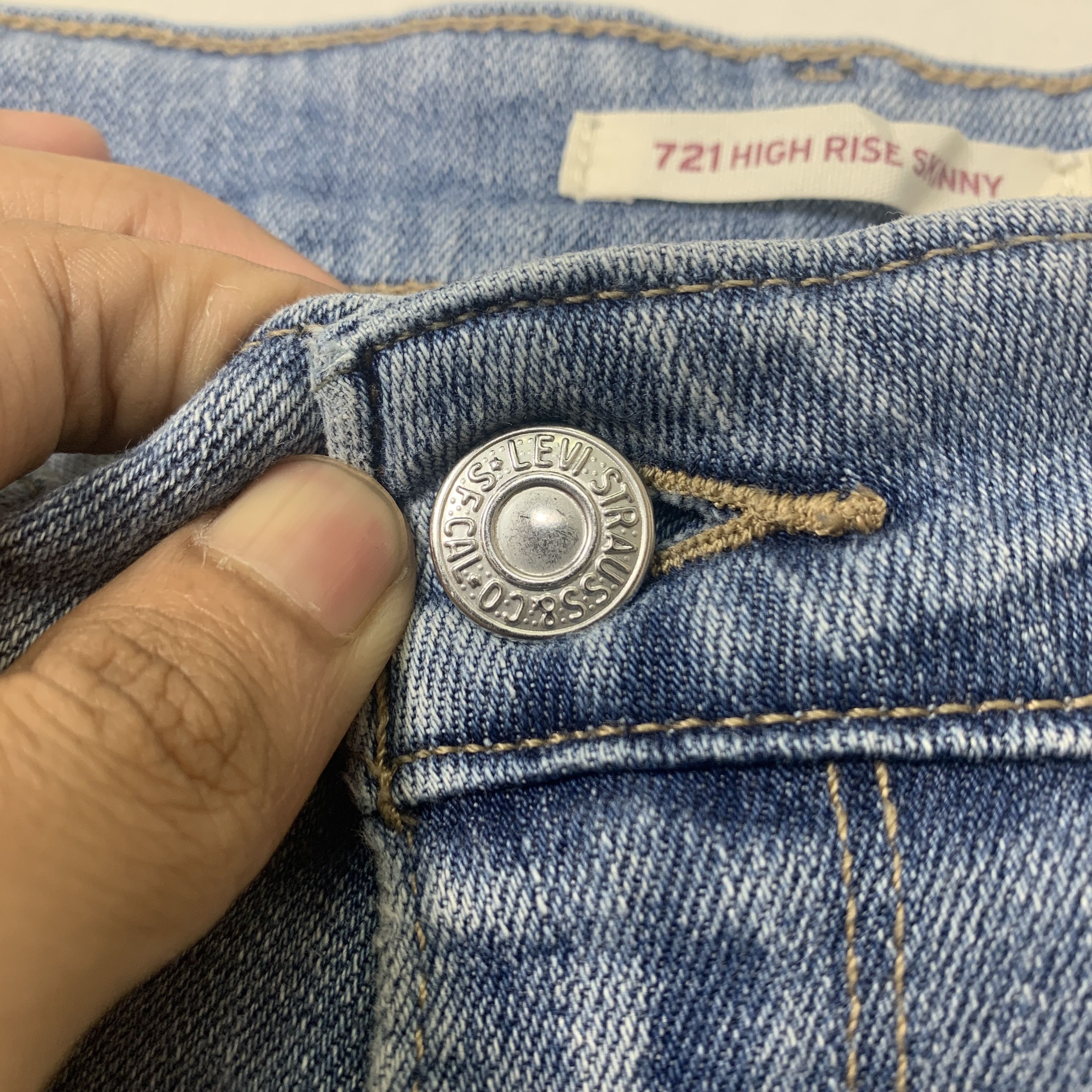 Levi's Vintage LEVI'S 721 Distressed Faded Jeans P0031 Size 32" / US 10 / IT 46 - 10 Thumbnail
