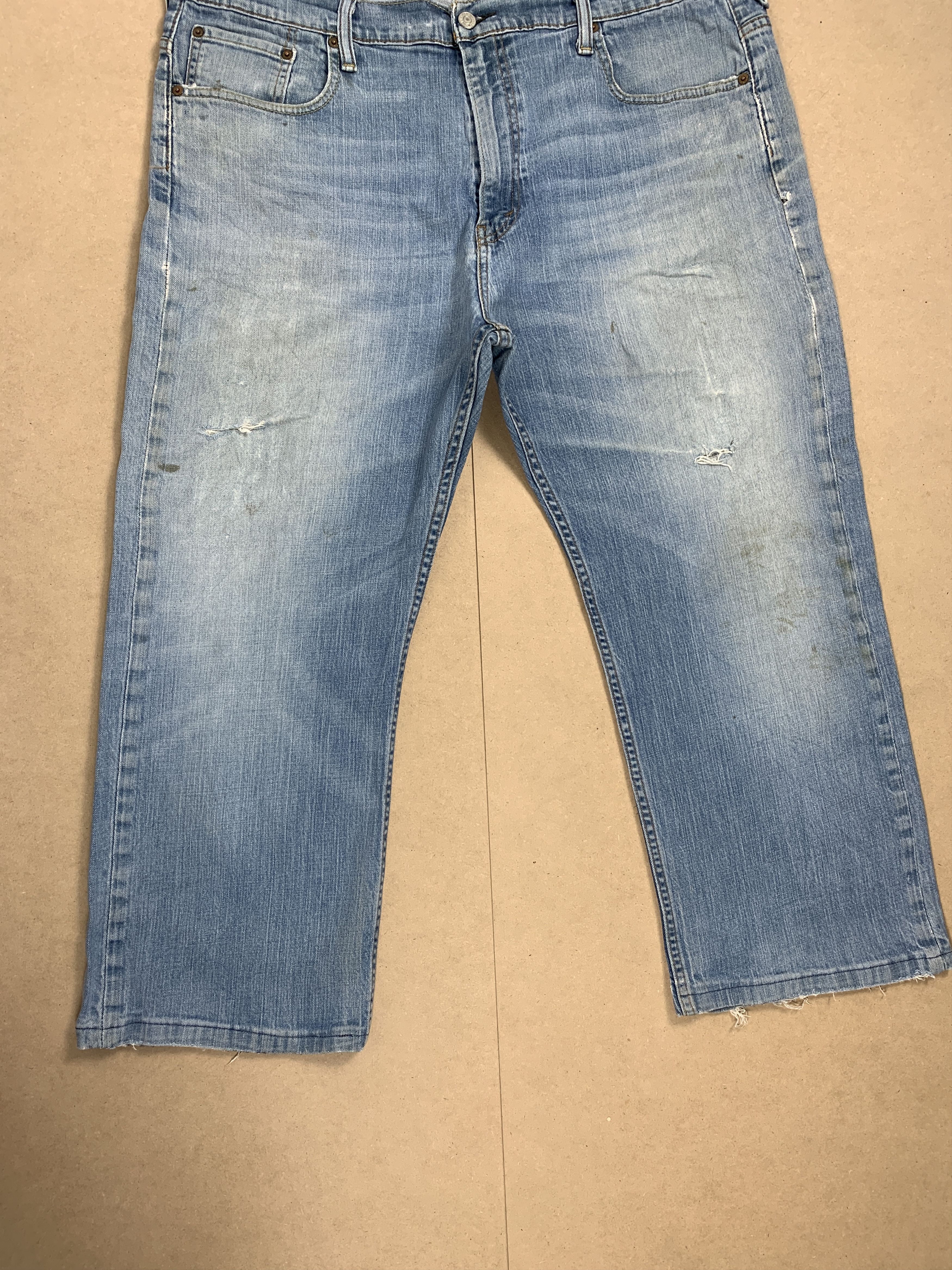 Levi's Vintage Levis 569 Straight Cut Faded Mid Wash Jeans Size US 42 / EU 58 - 5 Thumbnail