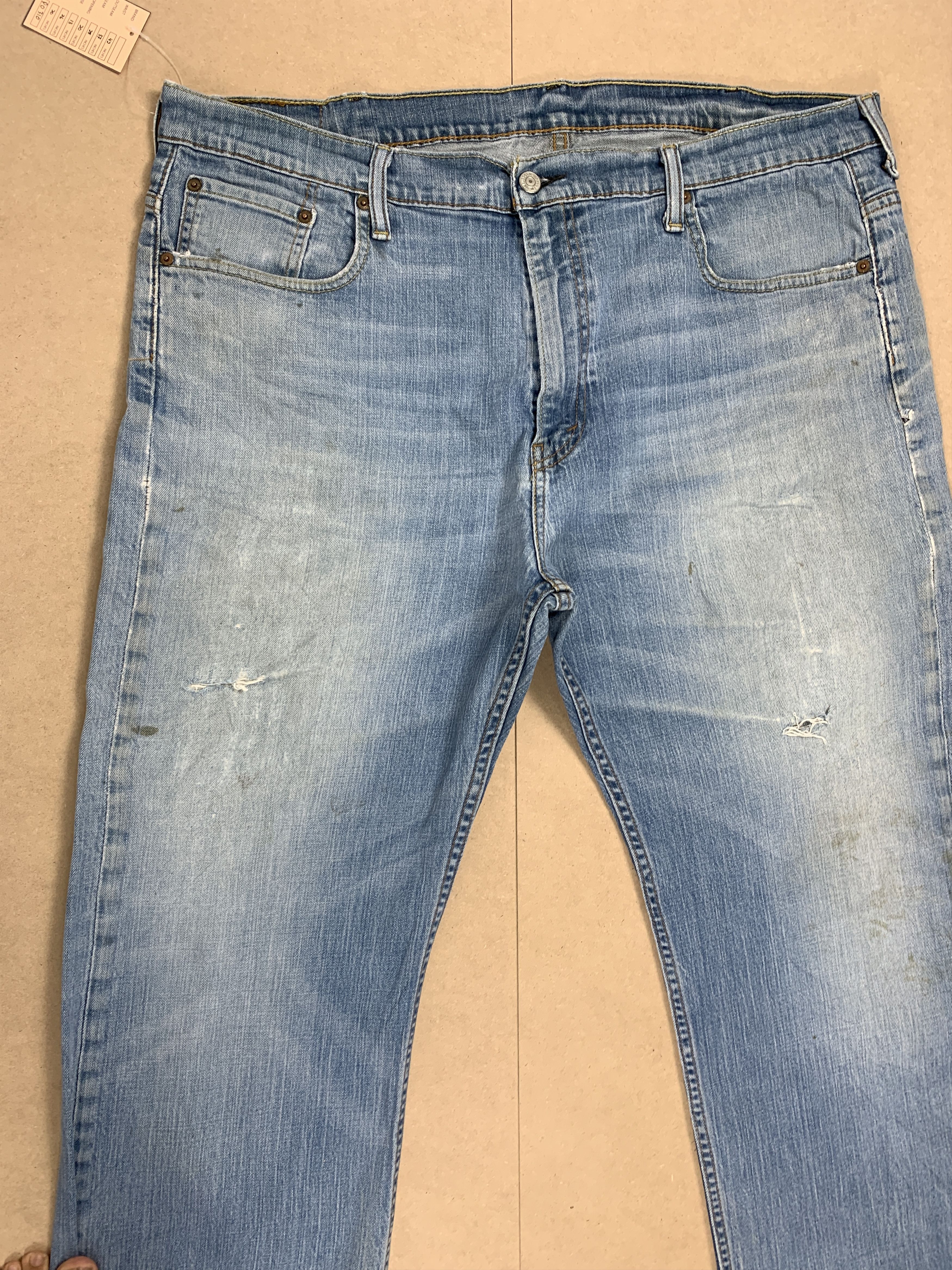 Levi's Vintage Levis 569 Straight Cut Faded Mid Wash Jeans Size US 42 / EU 58 - 4 Thumbnail