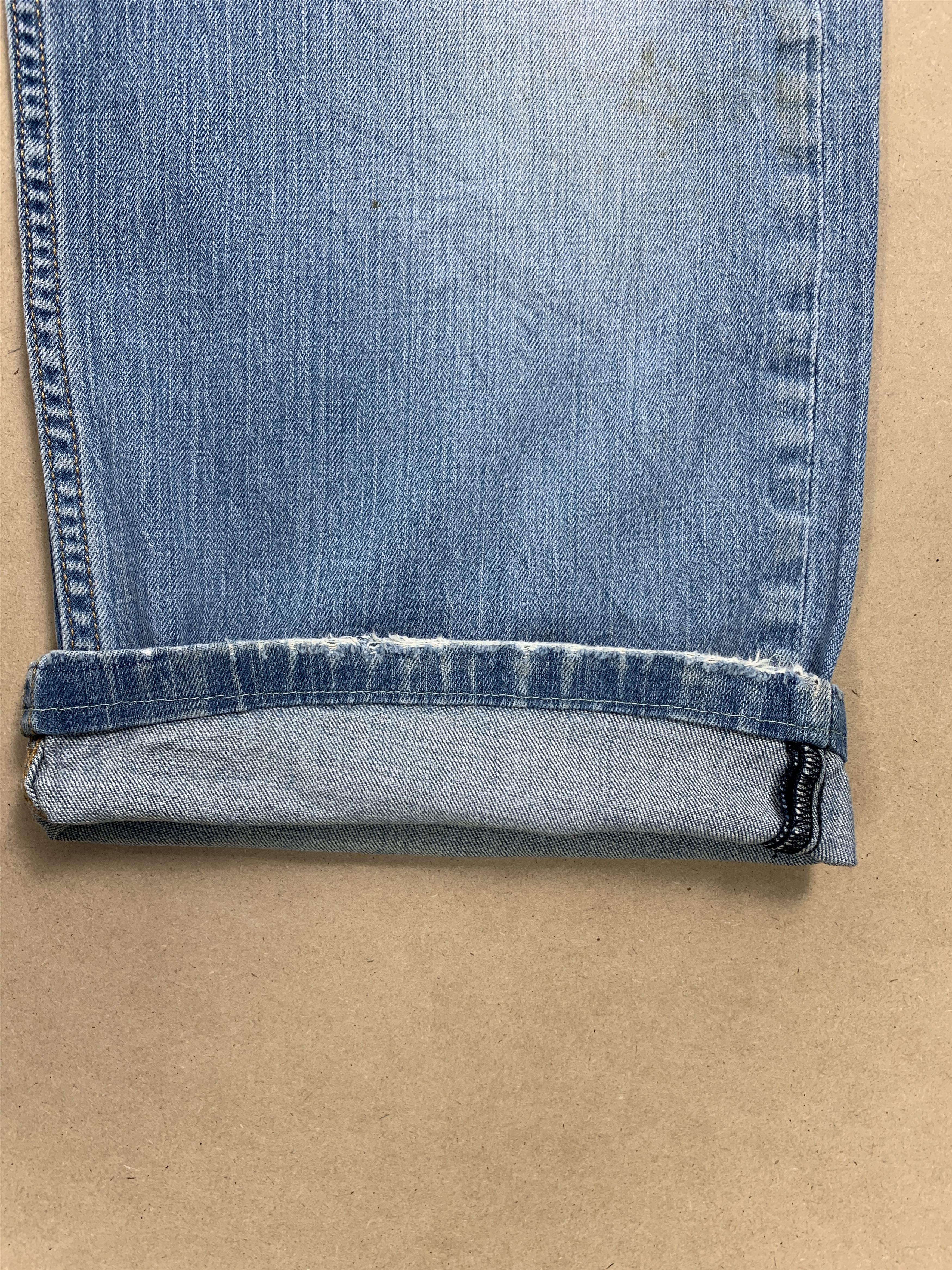 Levi's Vintage Levis 569 Straight Cut Faded Mid Wash Jeans Size US 42 / EU 58 - 6 Thumbnail