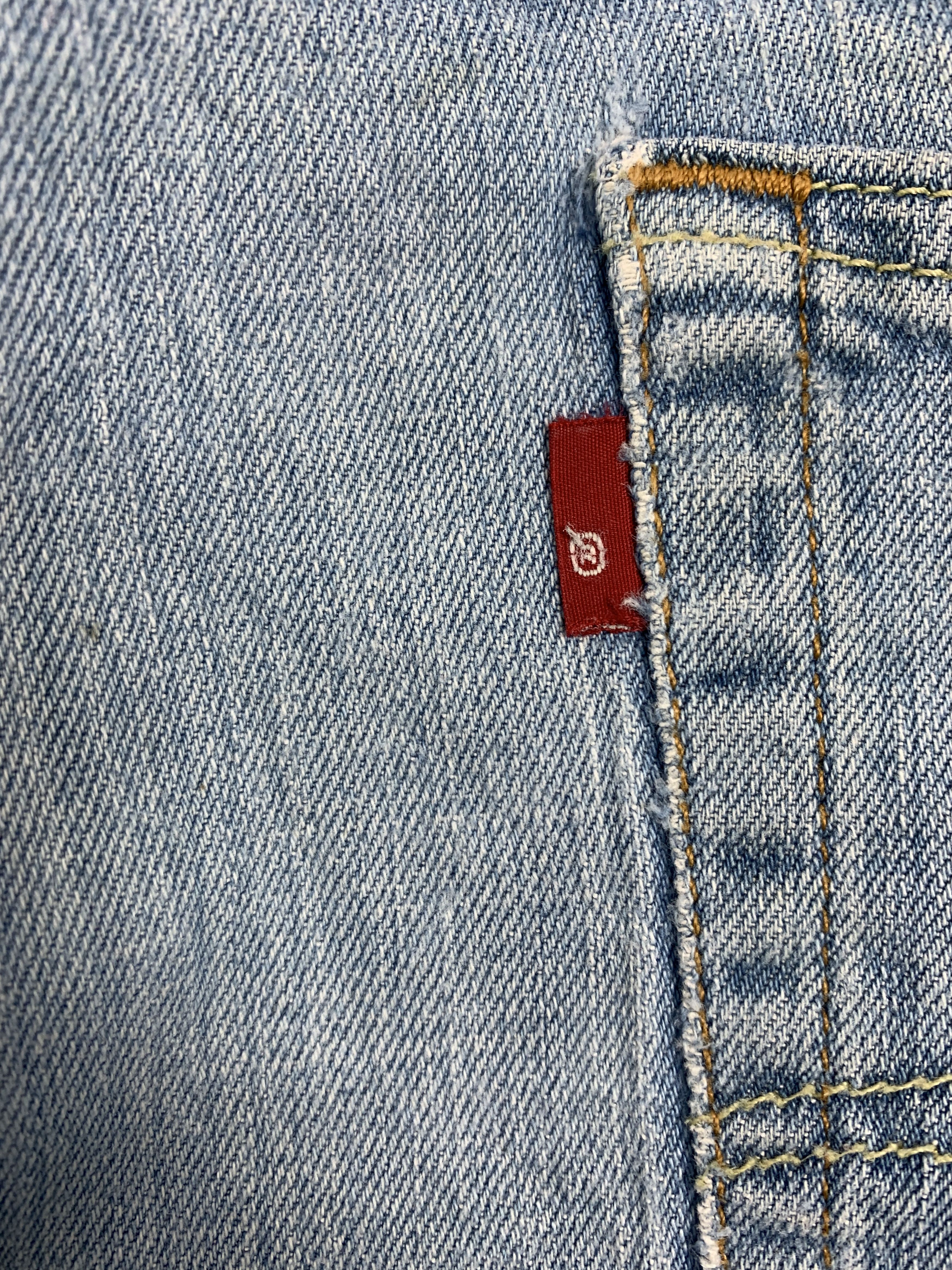 Levi's Vintage Levis 569 Straight Cut Faded Mid Wash Jeans Size US 42 / EU 58 - 9 Thumbnail