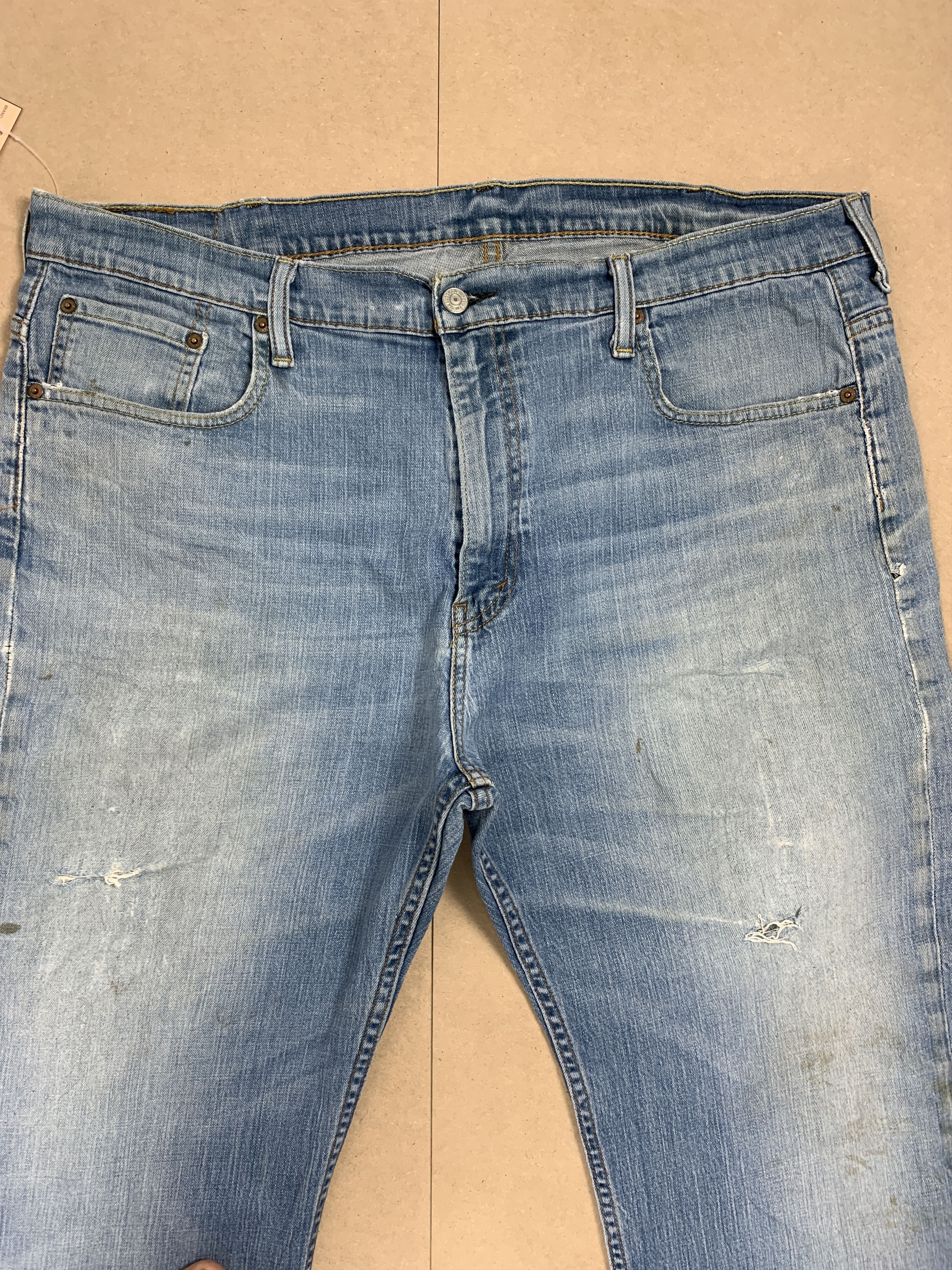 Levi's Vintage Levis 569 Straight Cut Faded Mid Wash Jeans Size US 42 / EU 58 - 2 Thumbnail