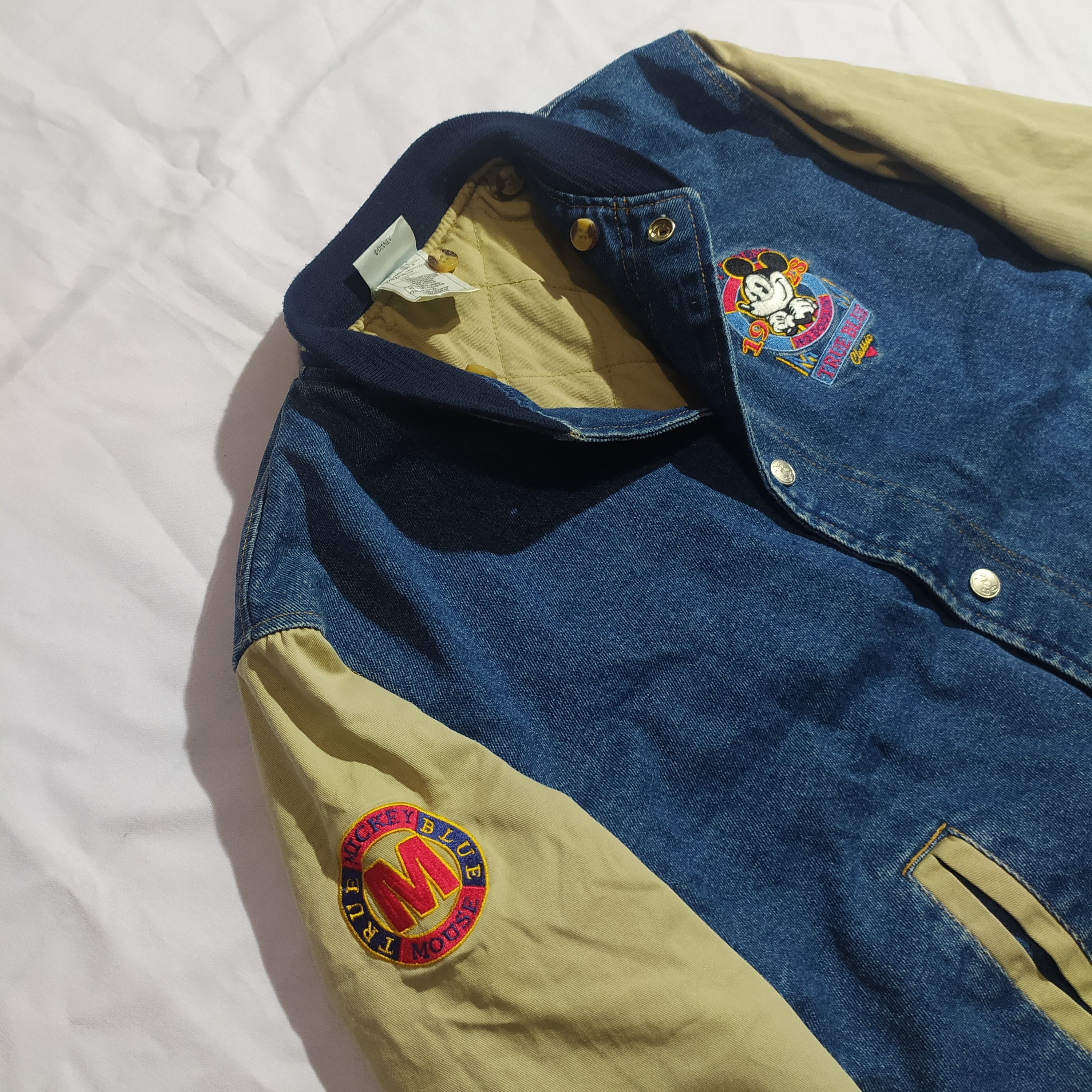 Disney × Vintage Vintage Varsity disney Mickey mouse size M kids Size US M / EU 48-50 / 2 - 5 Thumbnail