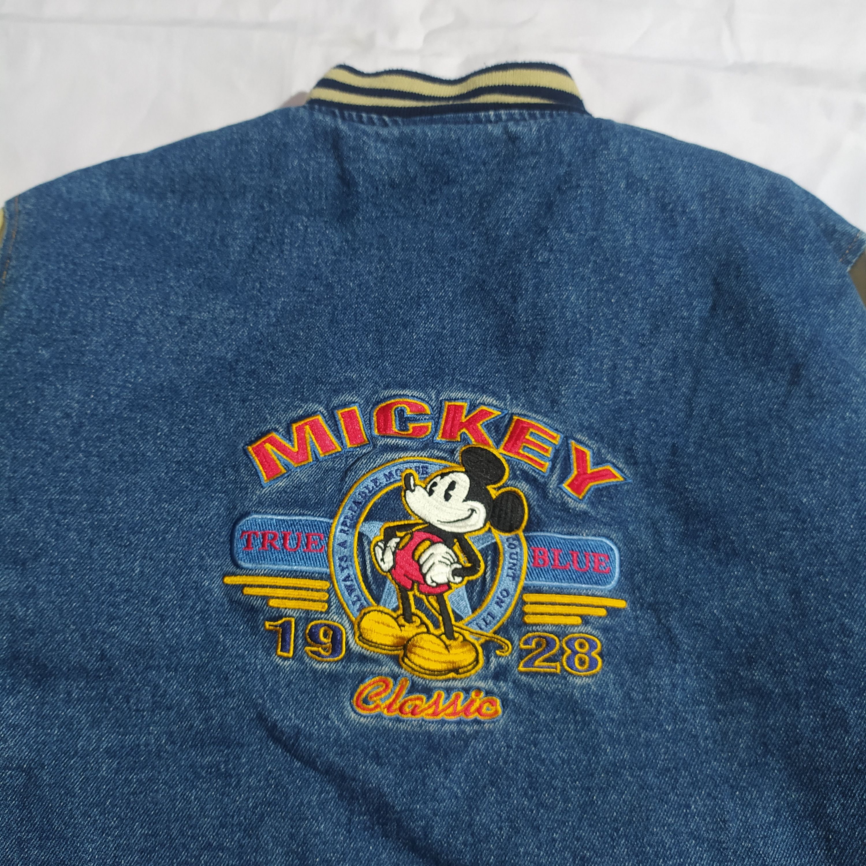 Disney × Vintage Vintage Varsity disney Mickey mouse size M kids Size US M / EU 48-50 / 2 - 3 Thumbnail