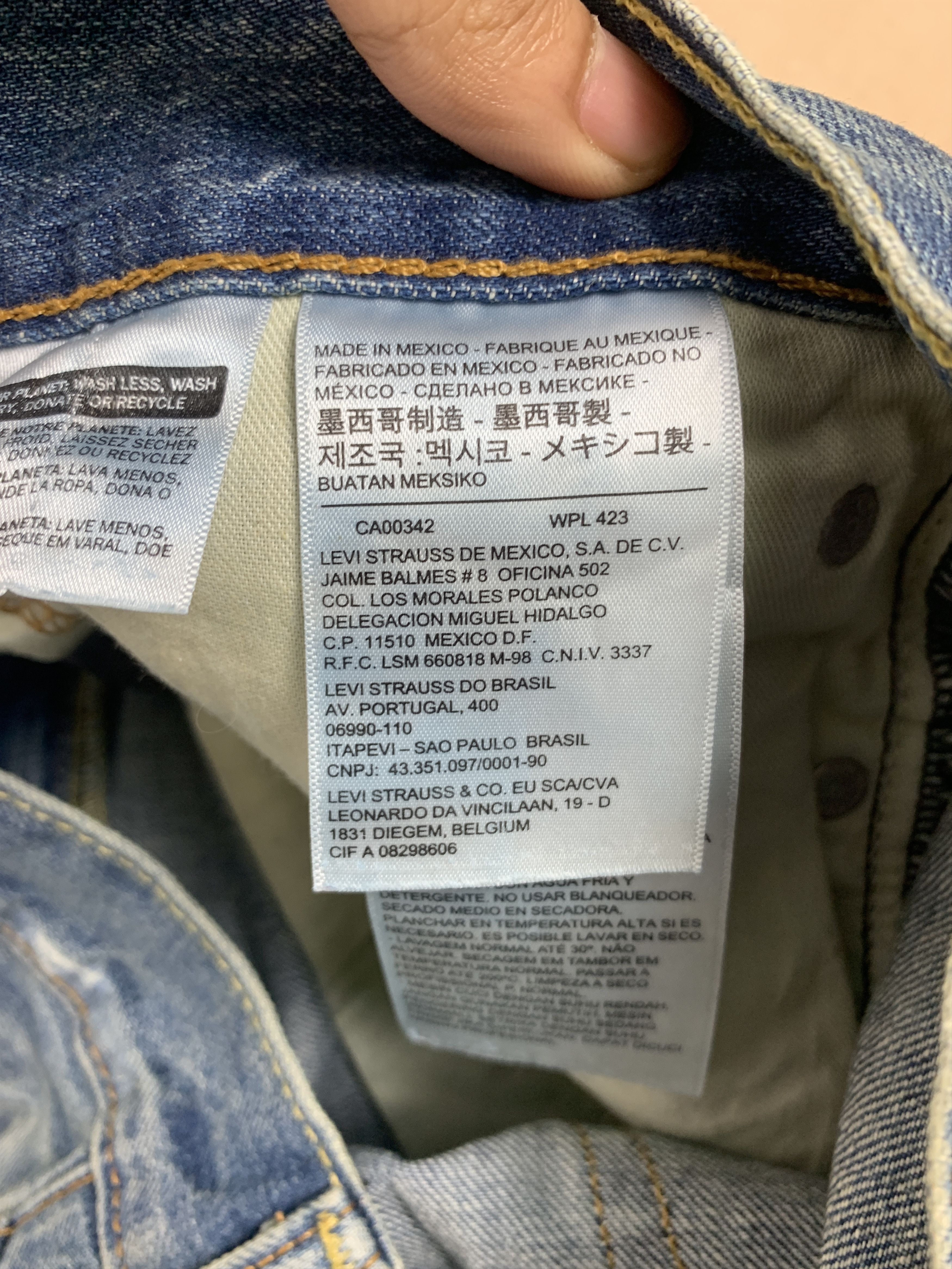 Levi's × Vintage Vintage Levis 511 Straight Cut Distressed Faded Blue Jeans Size US 34 / EU 50 - 15 Thumbnail
