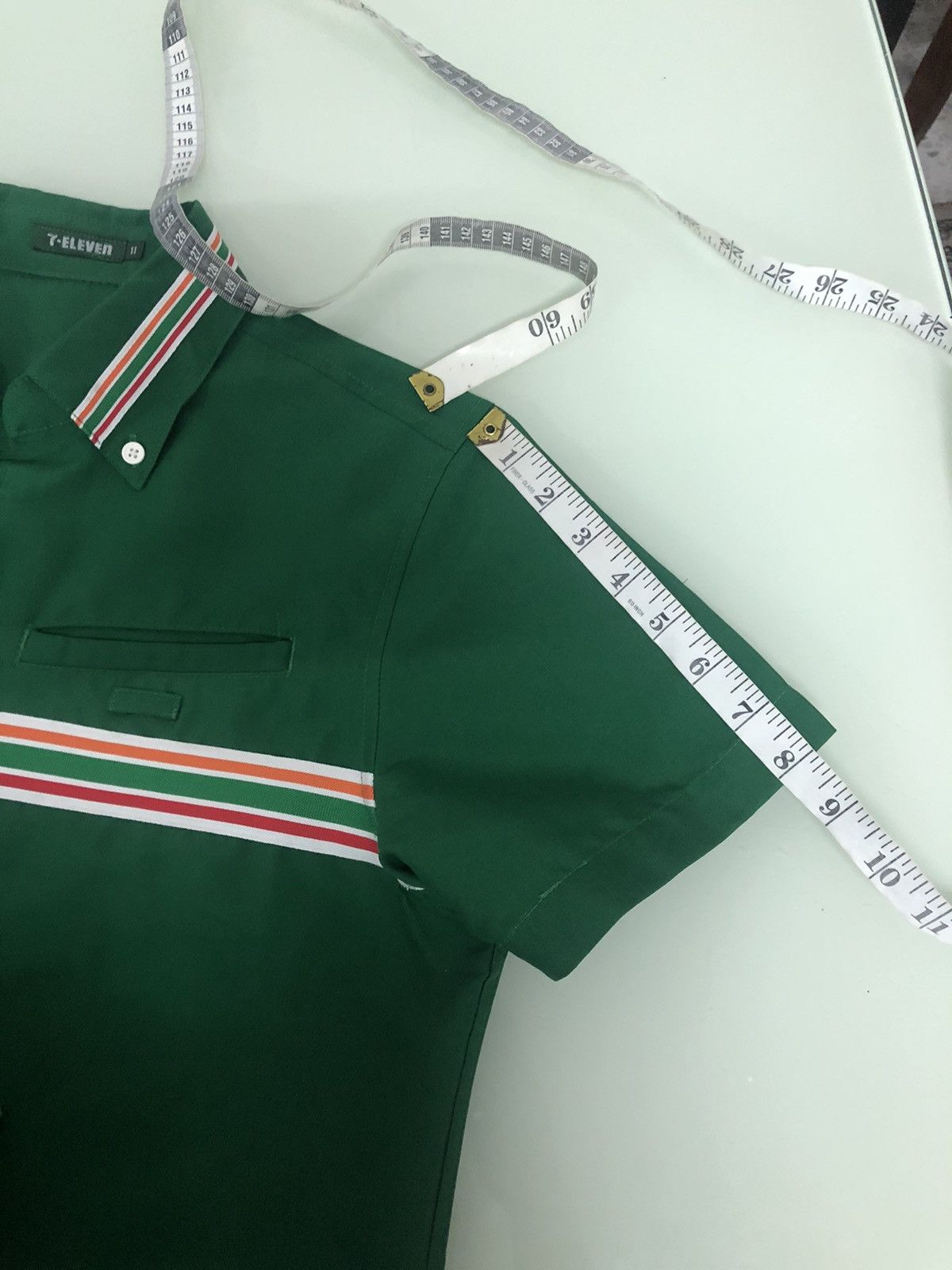 Japanese Brand Vintage 7 Eleven Apperall Short Sleeve Zipper Shirt Size US M / EU 48-50 / 2 - 19 Thumbnail
