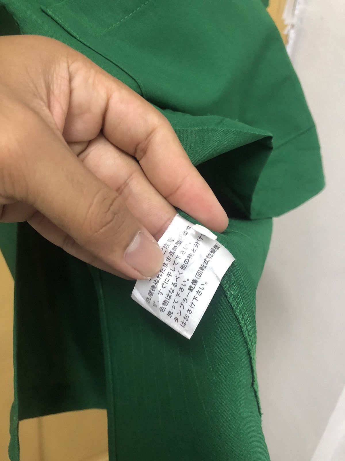 Japanese Brand Vintage 7 Eleven Apperall Short Sleeve Zipper Shirt Size US M / EU 48-50 / 2 - 7 Thumbnail