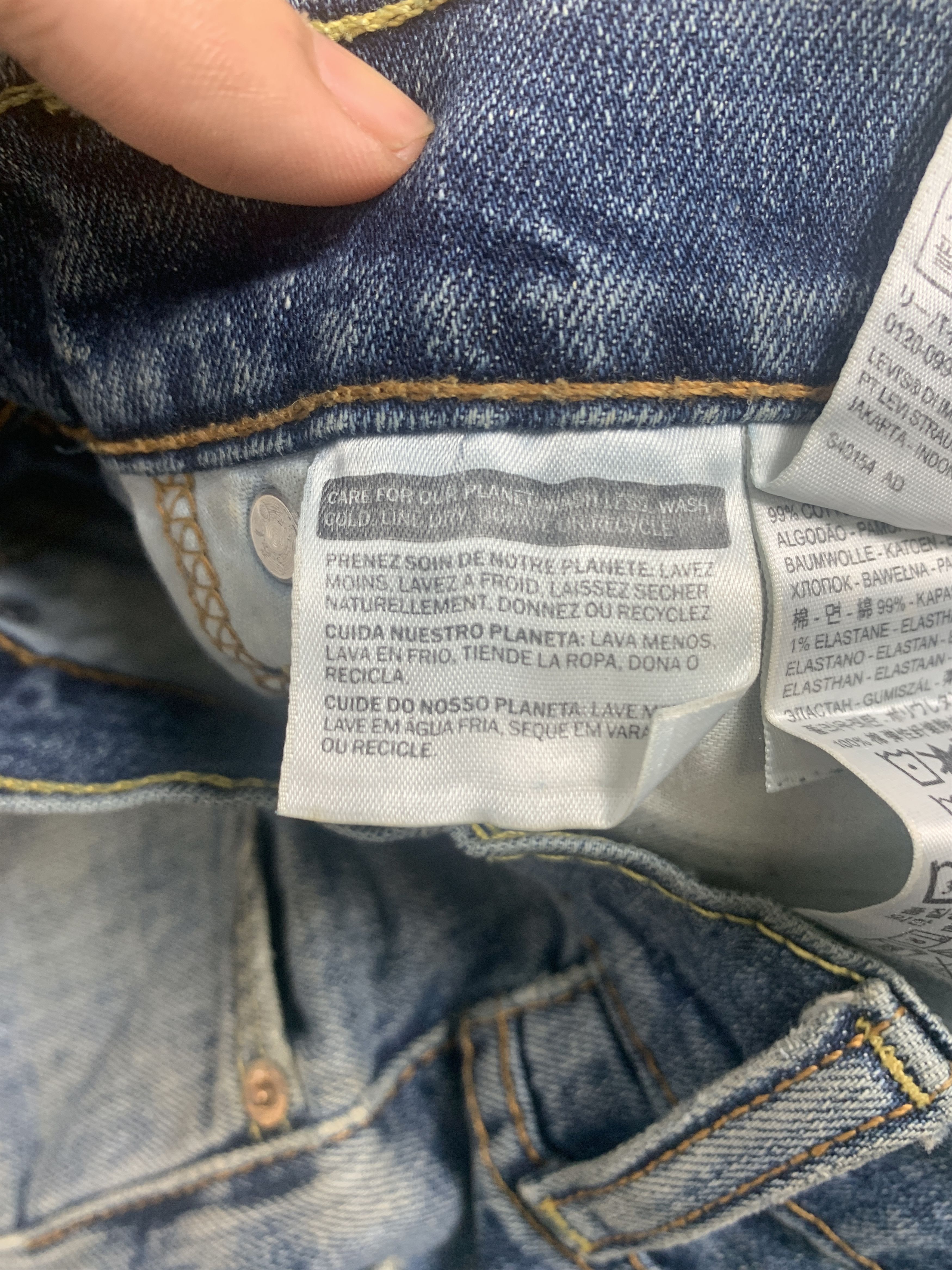 Levi's Vintage Levis 511 Slim Fit Faded Blue Jeans Size US 30 / EU 46 - 12 Thumbnail