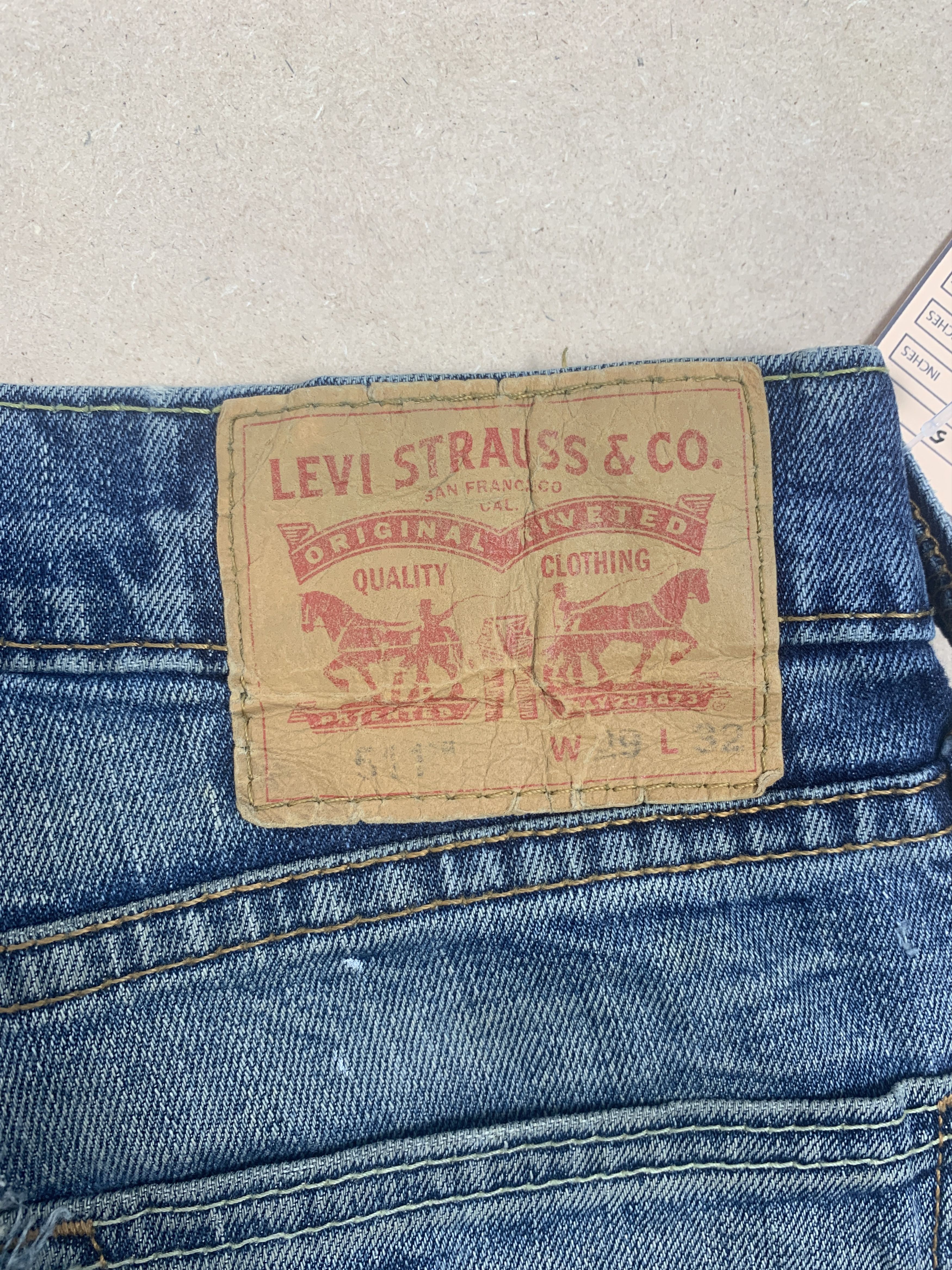 Levi's Vintage Levis 511 Slim Fit Faded Blue Jeans Size US 30 / EU 46 - 9 Thumbnail