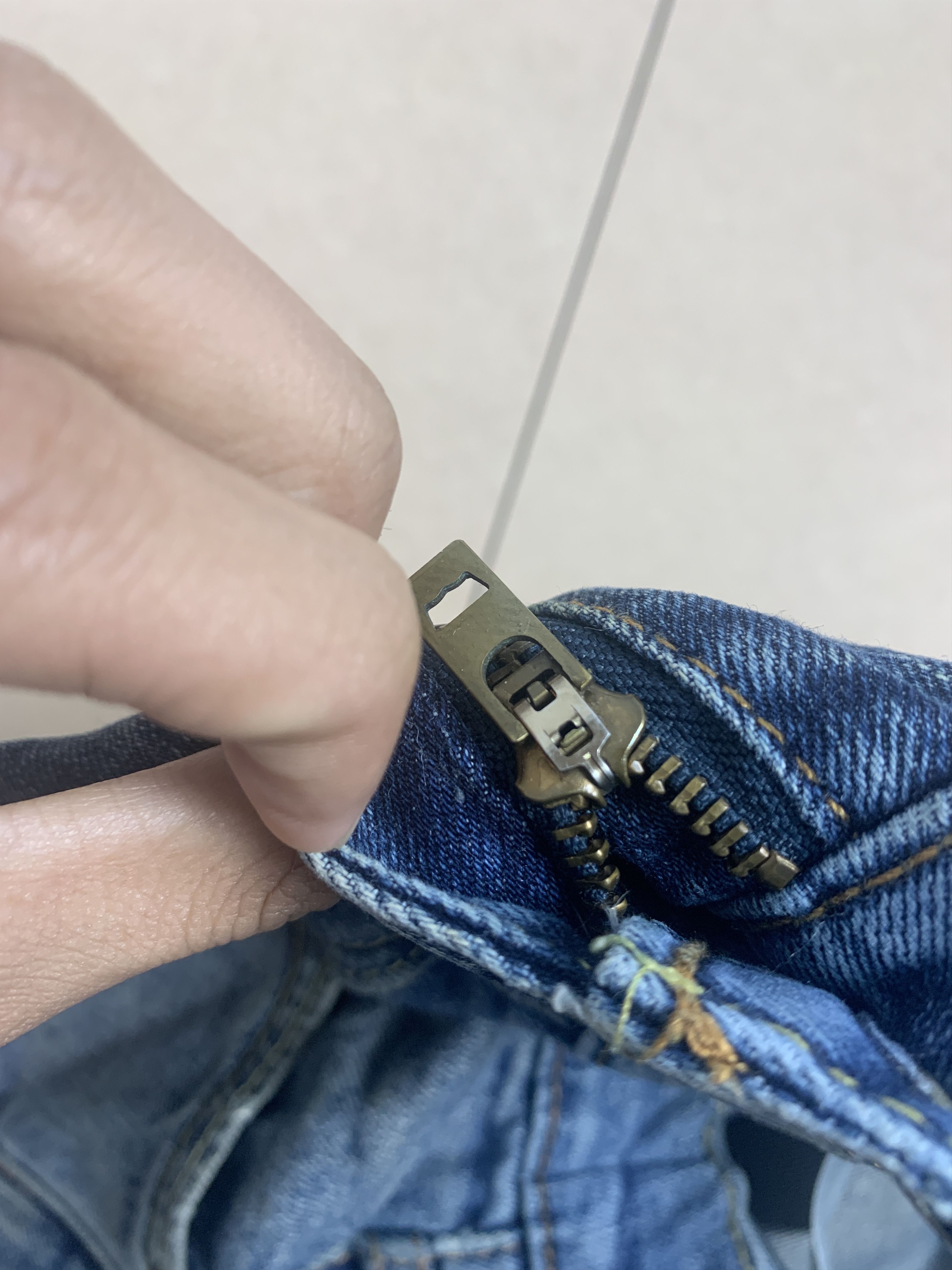 Levi's Vintage Levis 511 Slim Fit Faded Blue Jeans Size US 30 / EU 46 - 21 Thumbnail