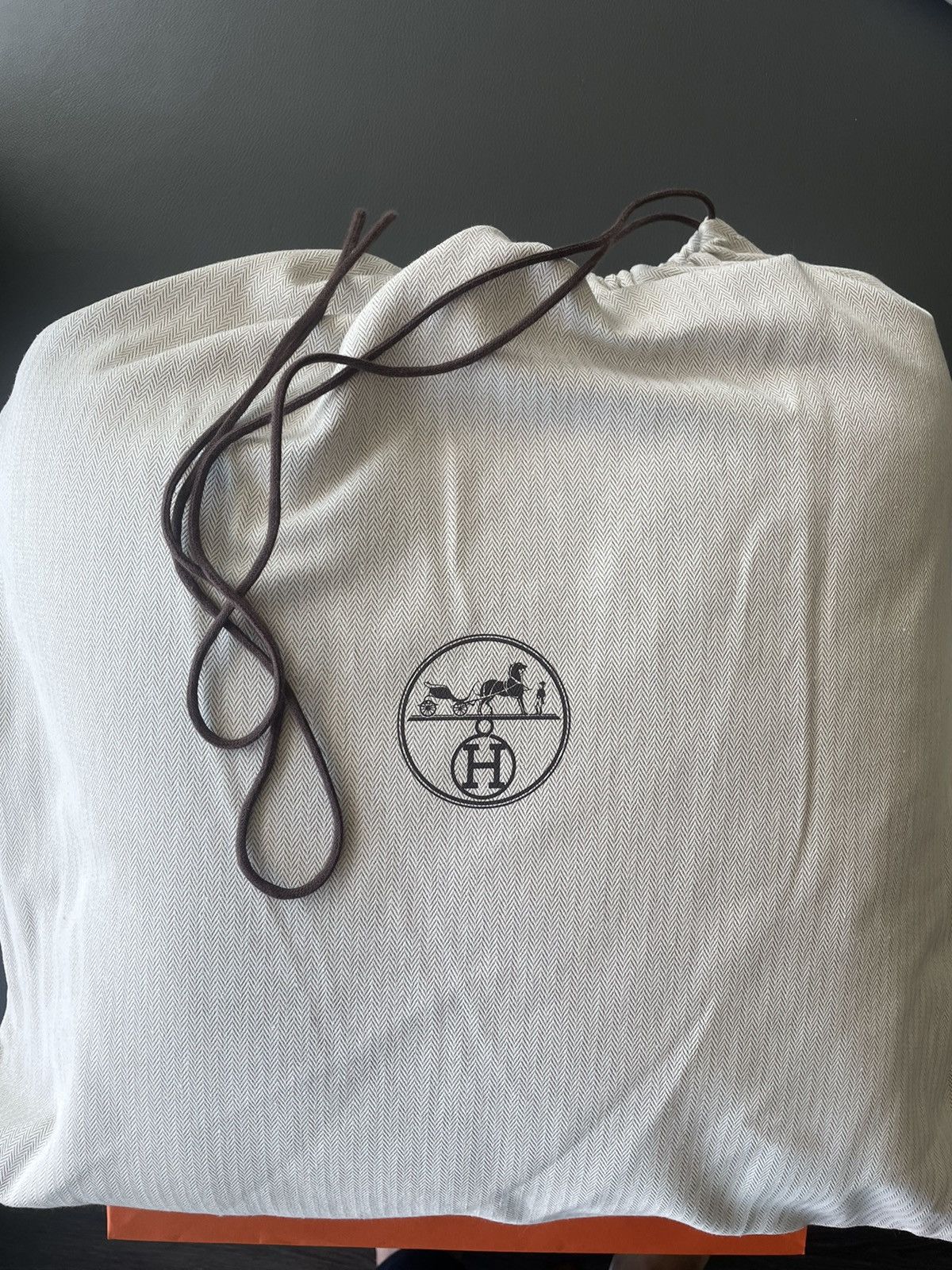 Hermes Iconic Brand New Limited Edition Avalon Cashmere Pillow Size ONE SIZE - 19 Thumbnail