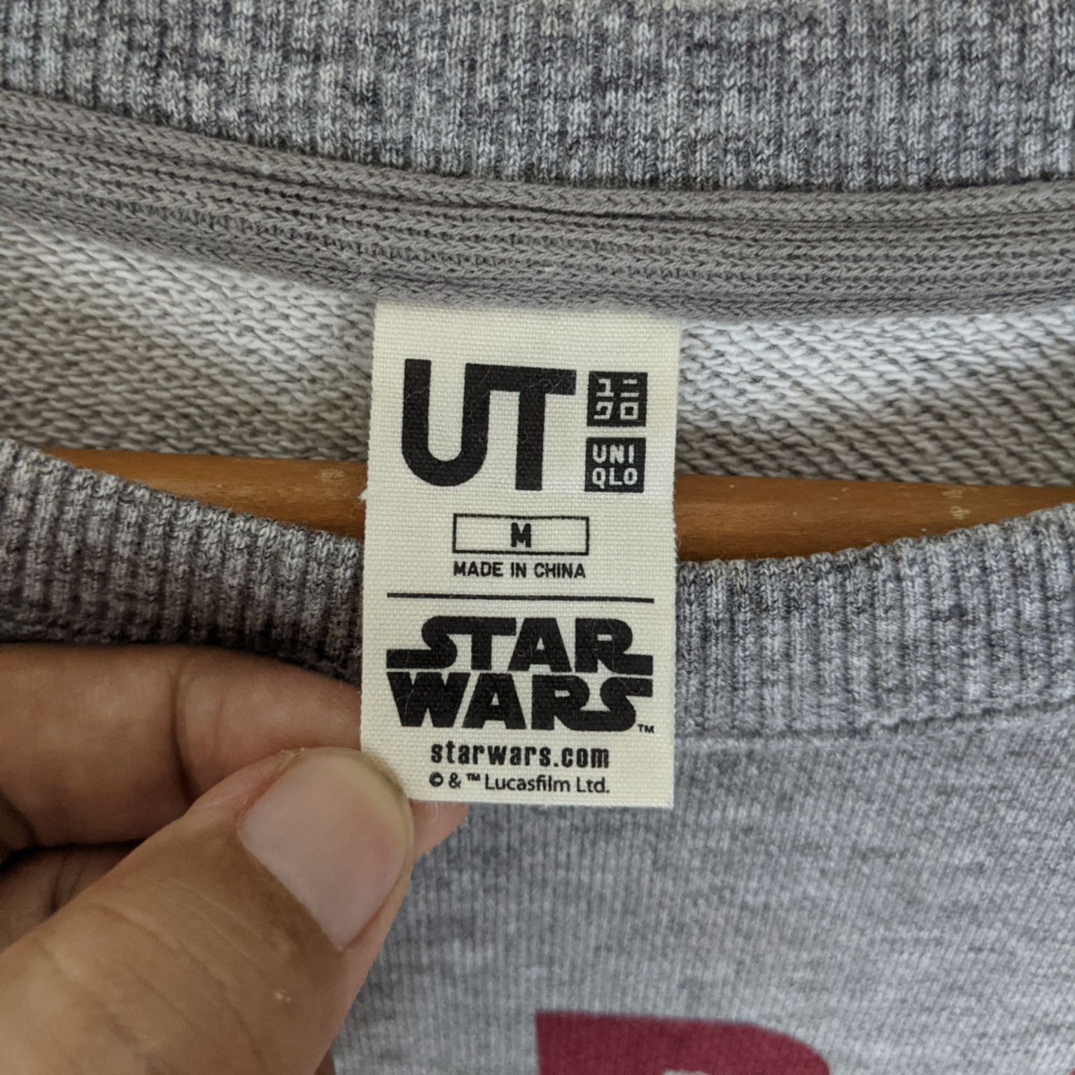 Star Wars × Uniqlo UNIQLO x Star Wars Darth Vader Jumper Sweatshirt Size US M / EU 48-50 / 2 - 8 Thumbnail