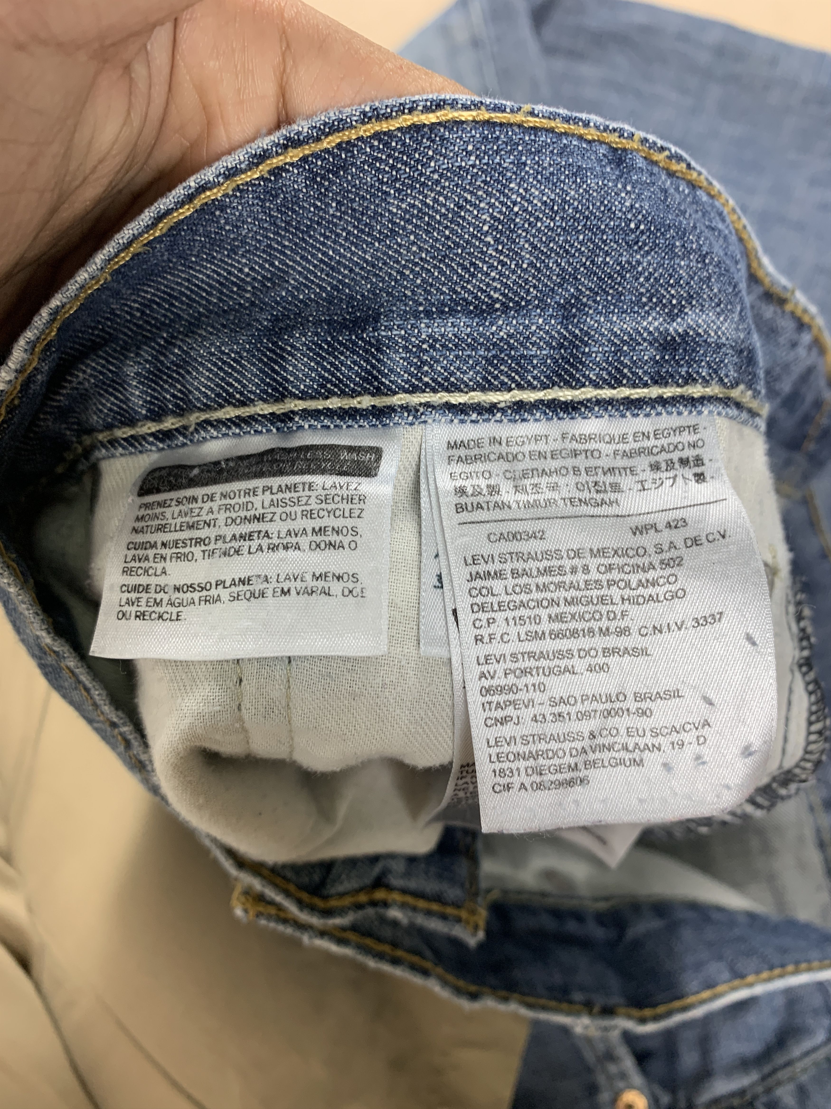 Levi's Vintage LEVIS 569 Distress Straight Cut Jeans Size US 42 / EU 58 - 12 Thumbnail
