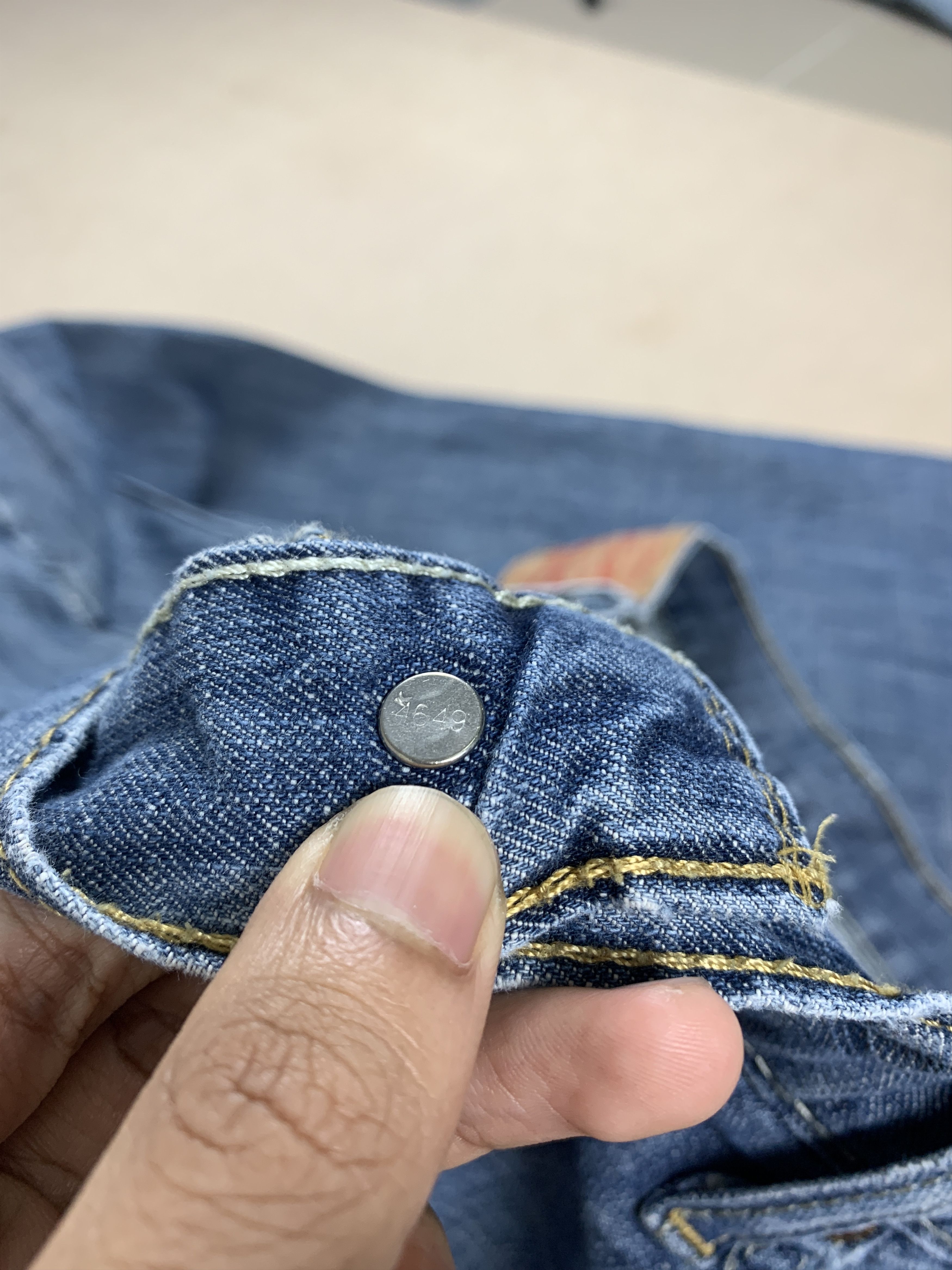 Levi's Vintage LEVIS 569 Distress Straight Cut Jeans Size US 42 / EU 58 - 11 Thumbnail