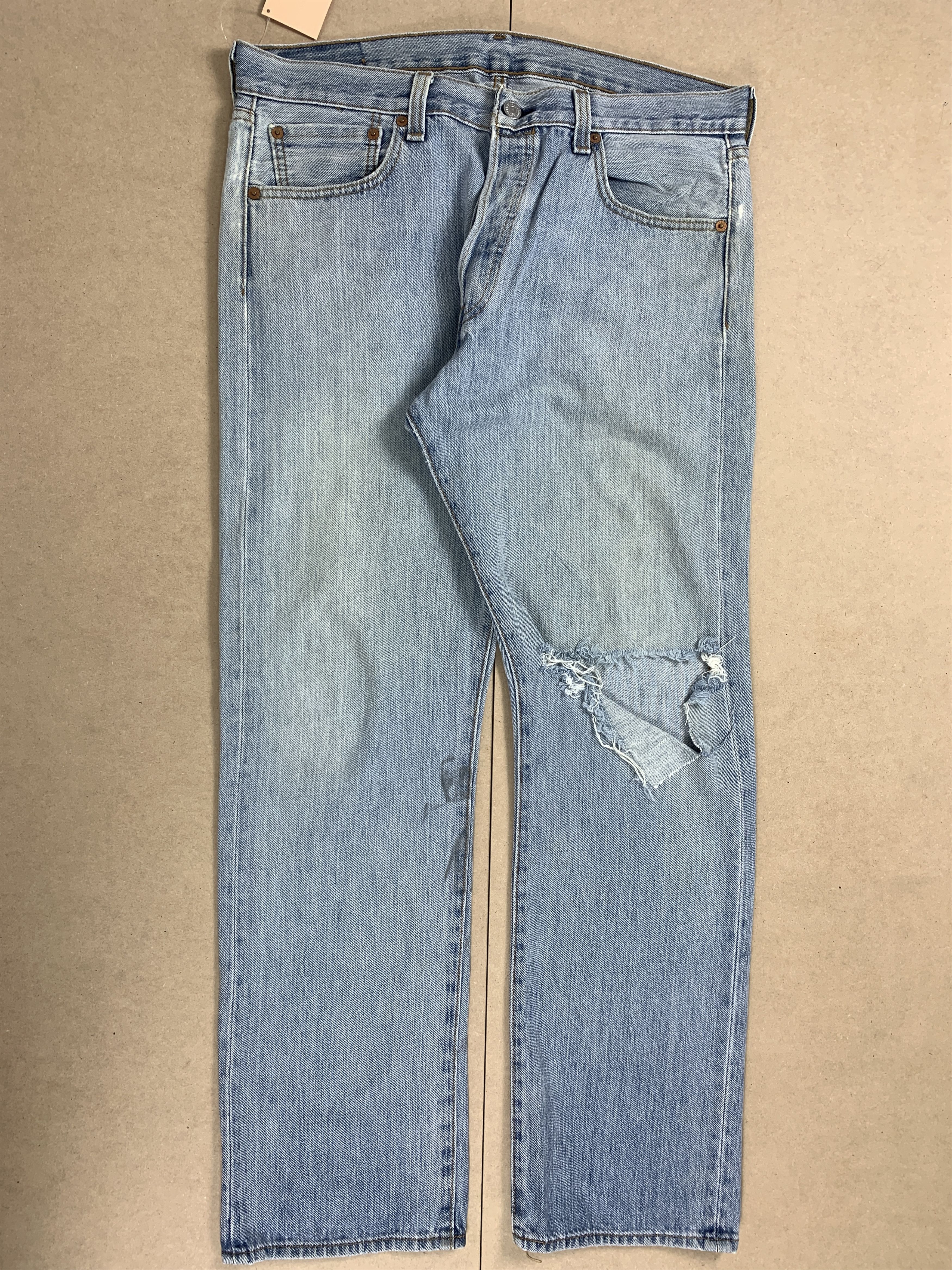 Levi's × Vintage Vintage 501 Levi's Tag Missing Distressed Faded Straight Cut Size US 34 / EU 50 - 1 Thumbnail