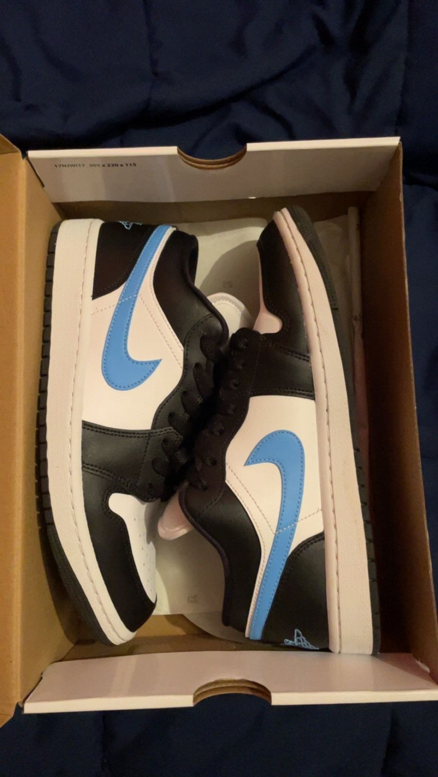 Jordan Brand × Nike Jordan 1 low “Black University Blue” Size US 9 / EU 42 - 1 Thumbnail