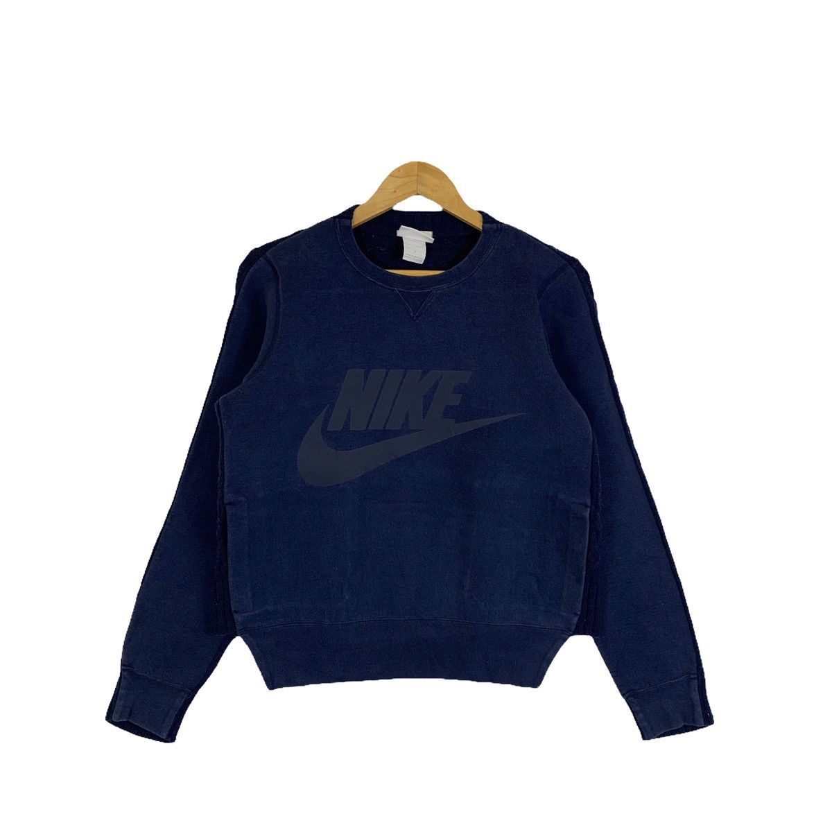 NIKE Swoosh Sportswear Embroidered Sweatshirt Pullover