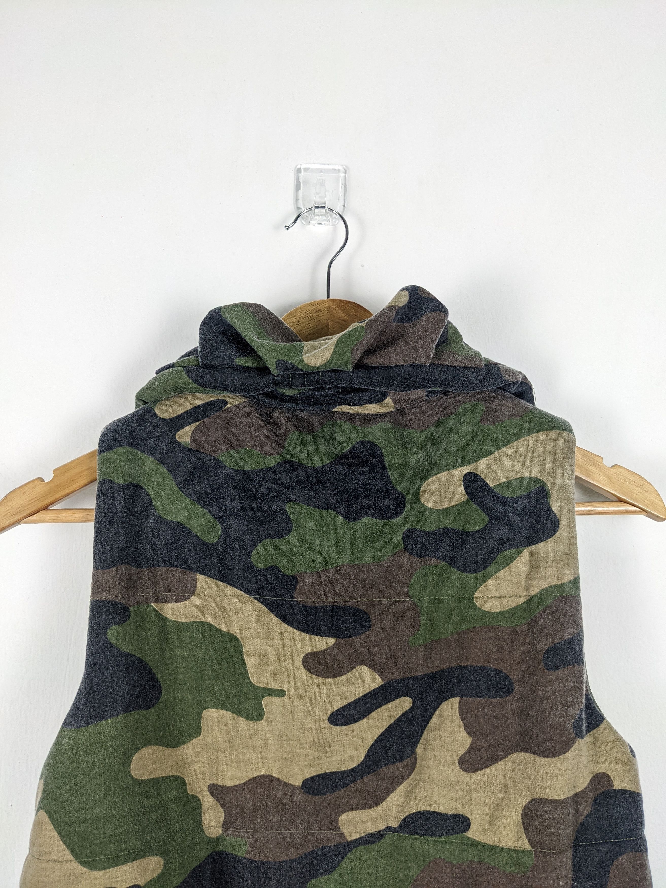 Japanese Brand Vintage Army Camouflage Vest Size US M / EU 48-50 / 2 - 7 Thumbnail