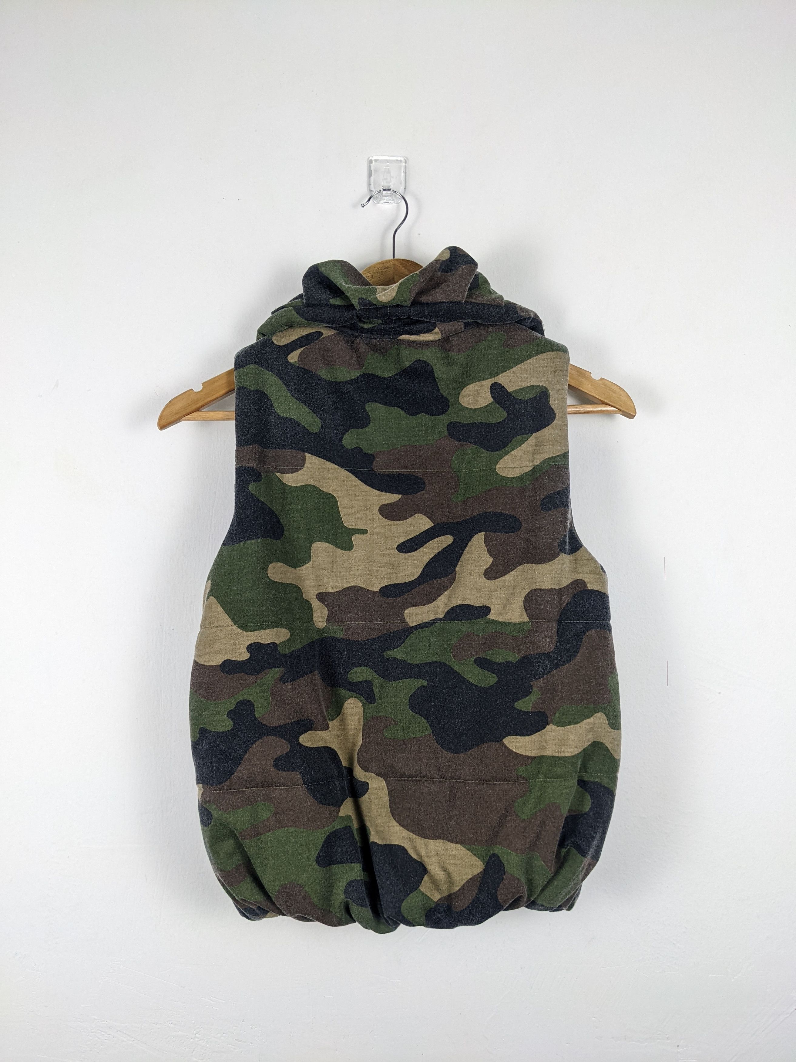 Japanese Brand Vintage Army Camouflage Vest Size US M / EU 48-50 / 2 - 6 Thumbnail