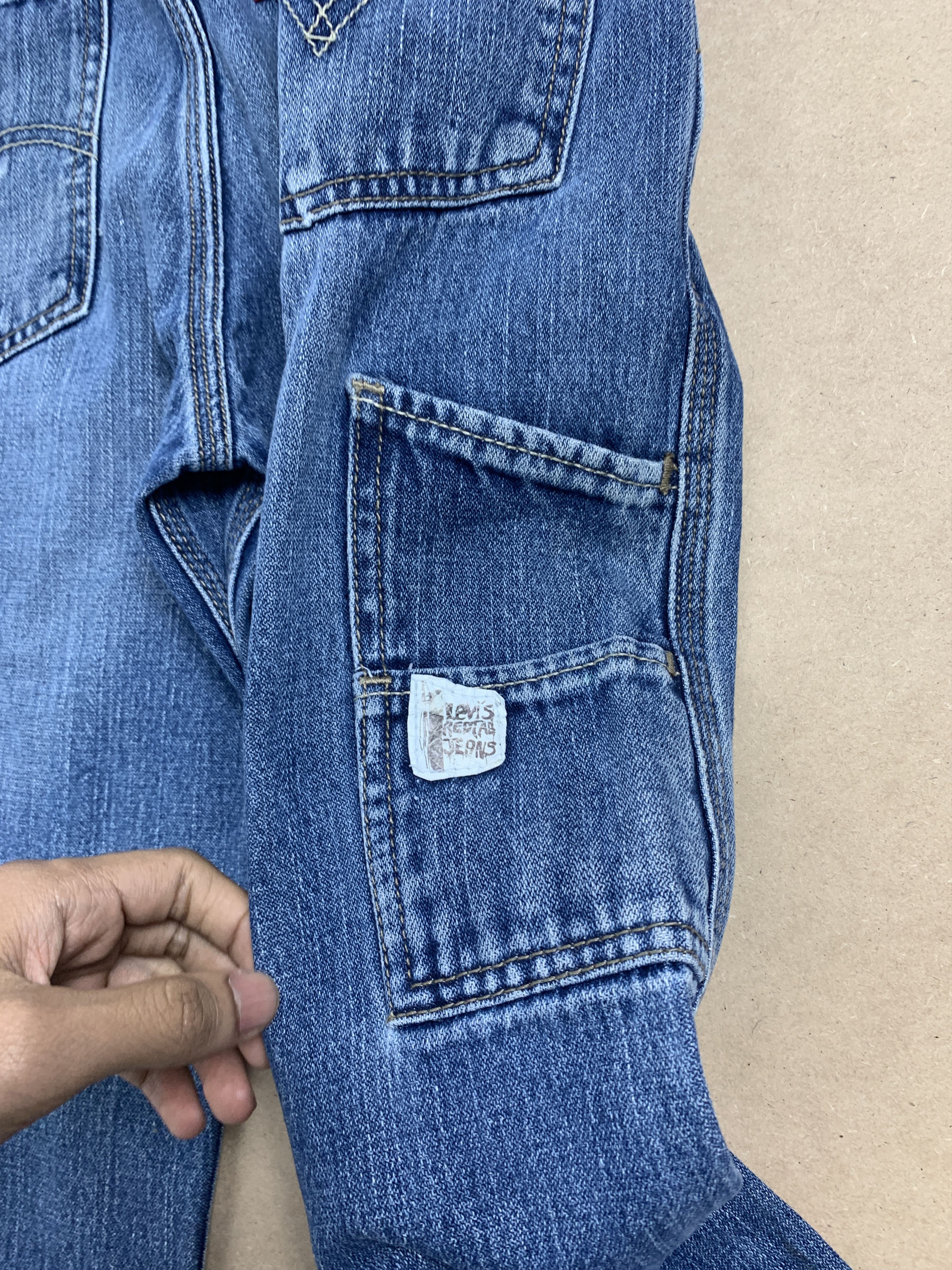 Levi's × Vintage Vintage LEVI'S CARPENTER Workwear Faded Mid Wash Jeans Size 23" - 8 Thumbnail