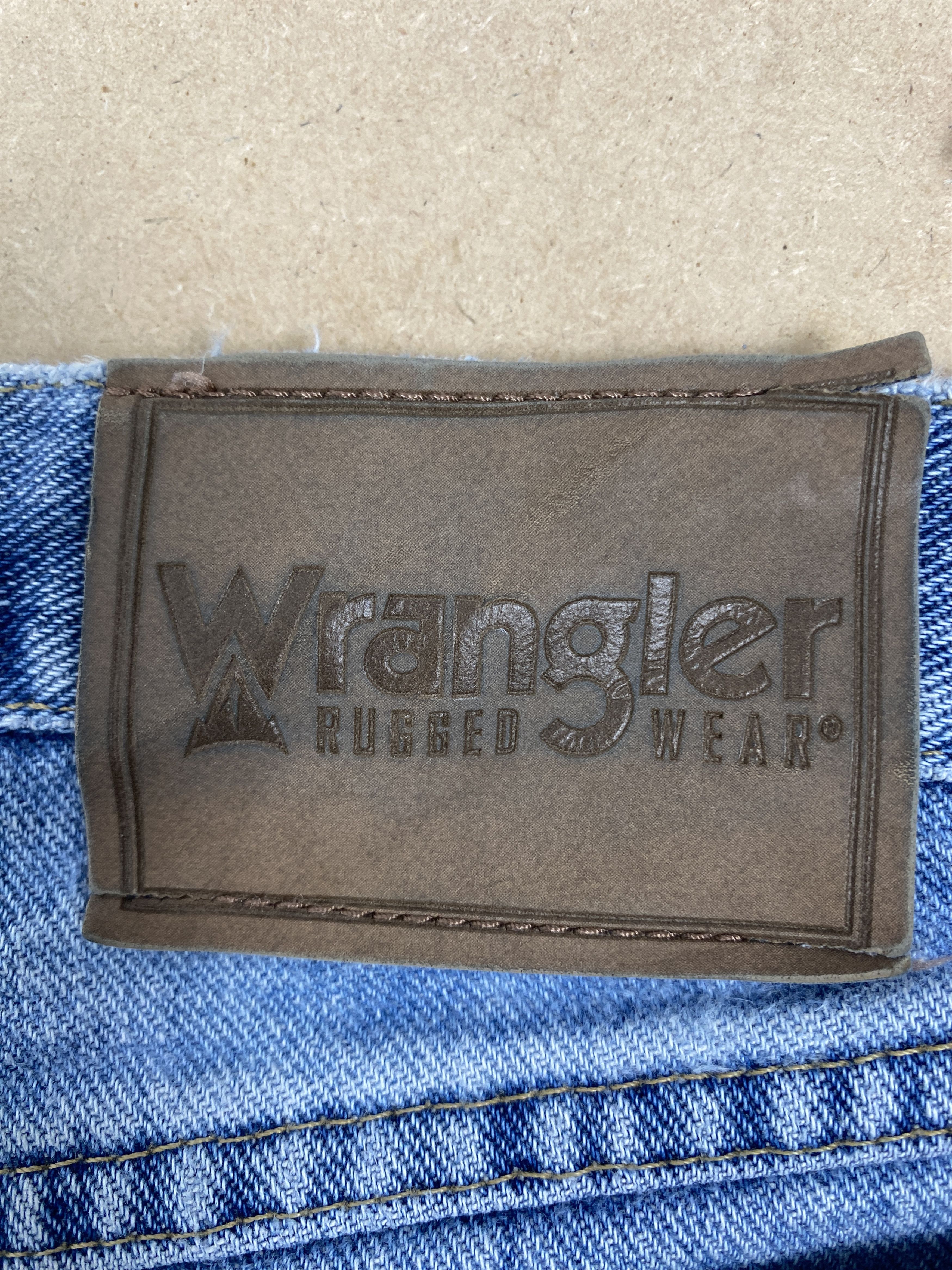 Vintage Vintage 90s WRANGLER Distressed Faded Light Wash Jeans Size US 31 - 8 Thumbnail