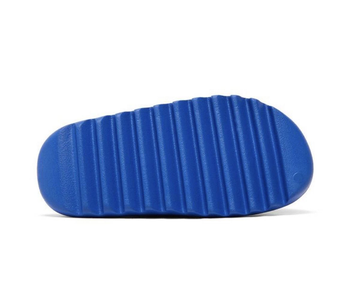 Adidas × Kanye West Yeezy Slide Azure Size US 11 / EU 44 - 9 Thumbnail