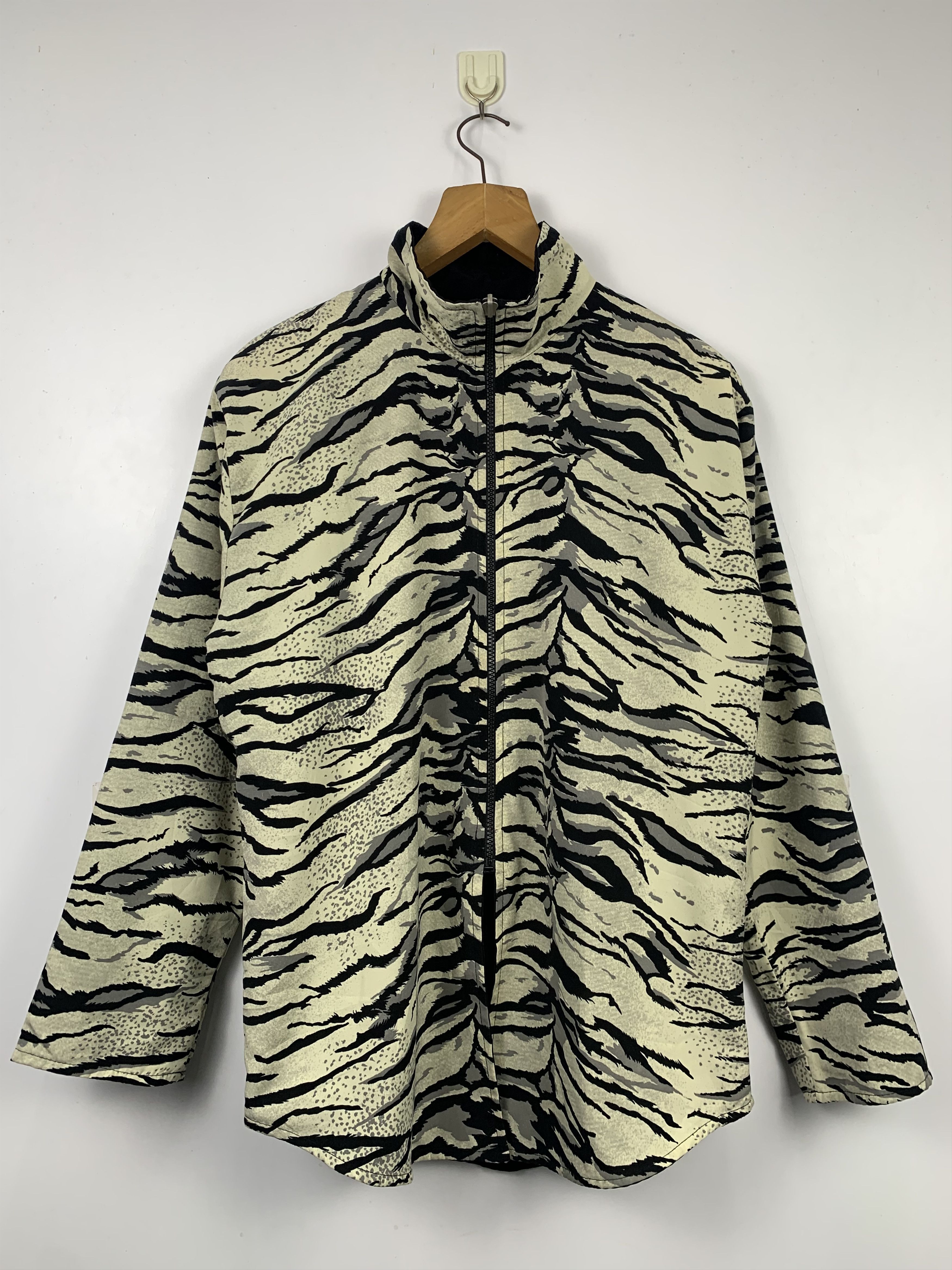 Vintage Vintage TIGER Pattern Japanese Brand Zip Up Jacket | Grailed