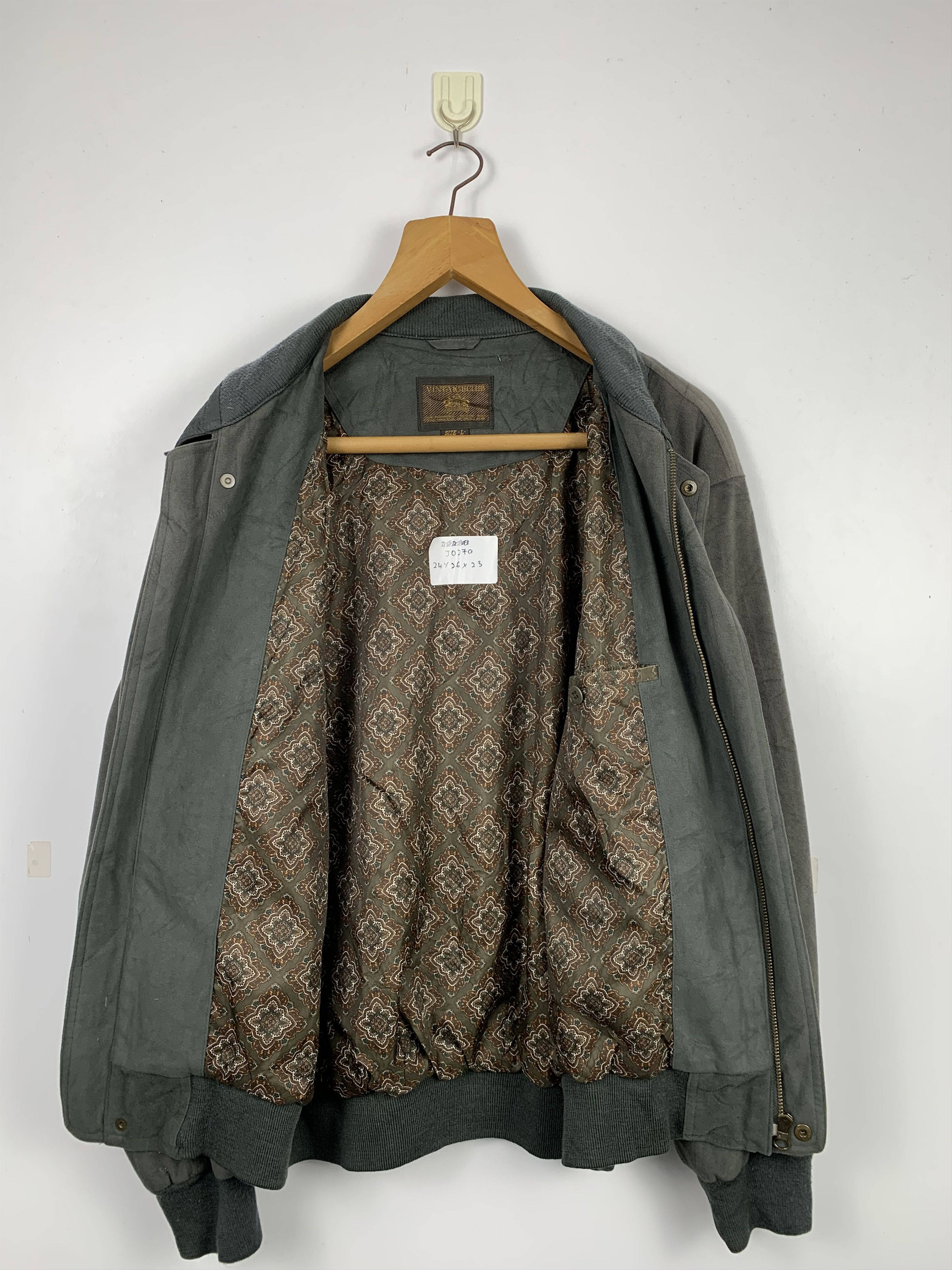 Japanese Brand Vintage 90S Vintage Club Jacket Nice Design Lining J0279 Size US M / EU 48-50 / 2 - 10 Thumbnail
