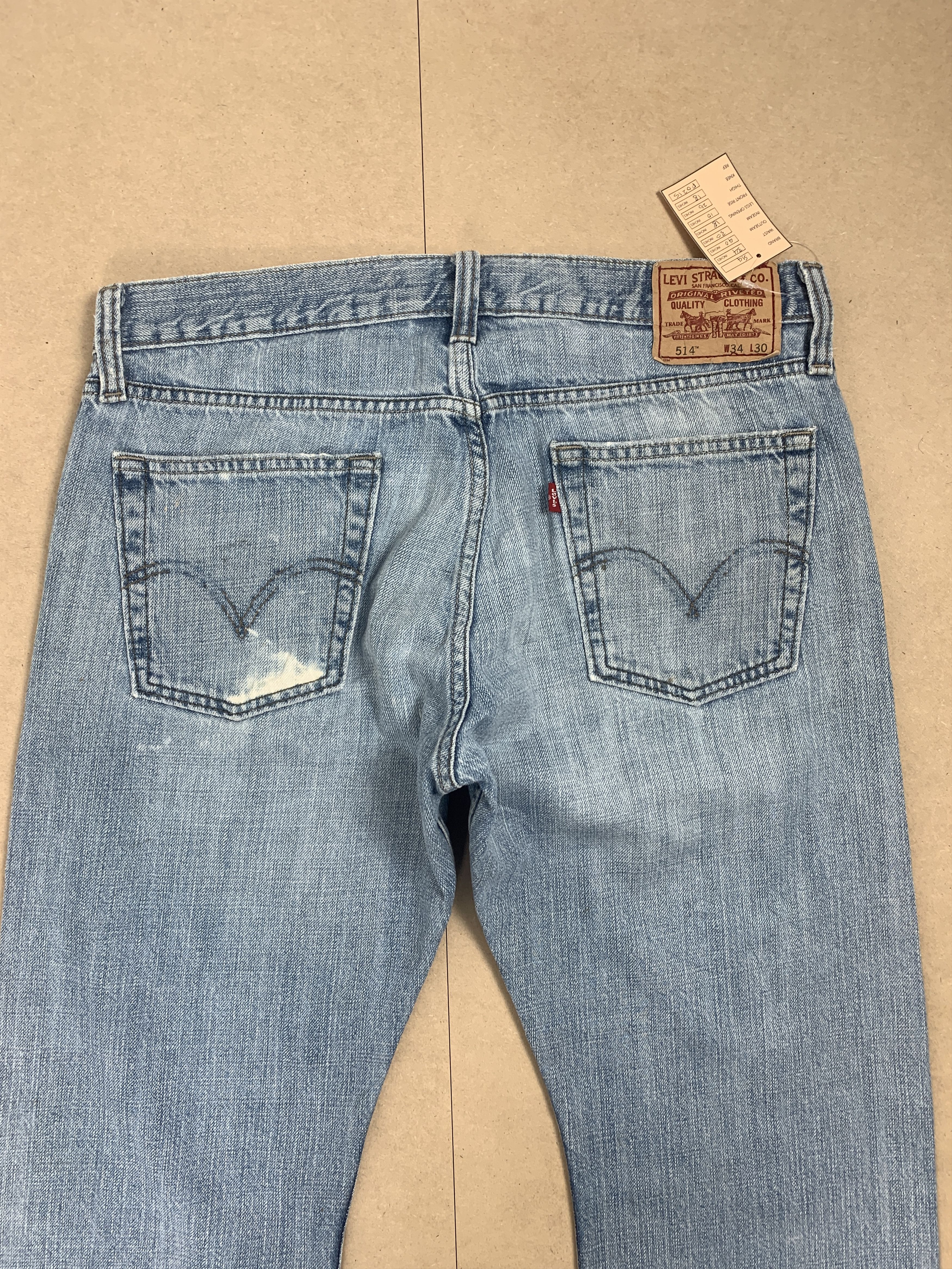 Levi's Vintage Levis 514 Straight Cut Faded Mid Wash Jeans Size US 34 / EU 50 - 10 Thumbnail