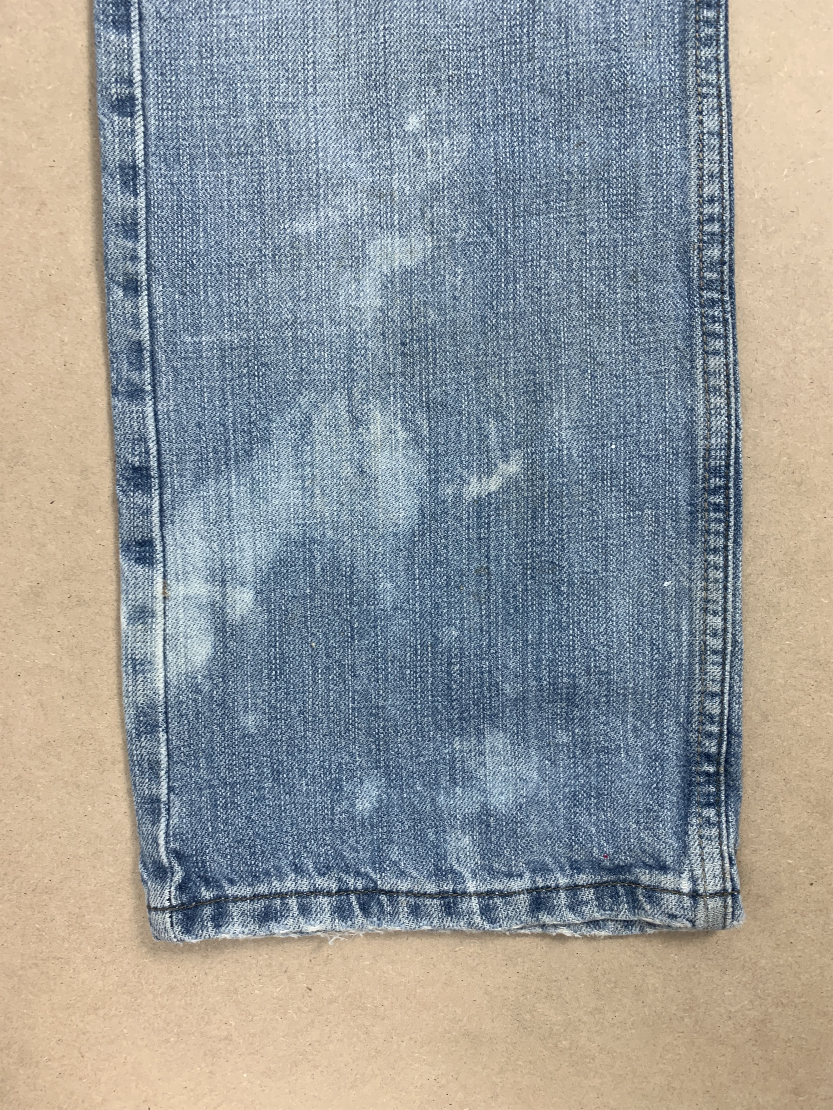 Levi's Vintage Levis 514 Straight Cut Faded Mid Wash Jeans Size US 34 / EU 50 - 6 Thumbnail