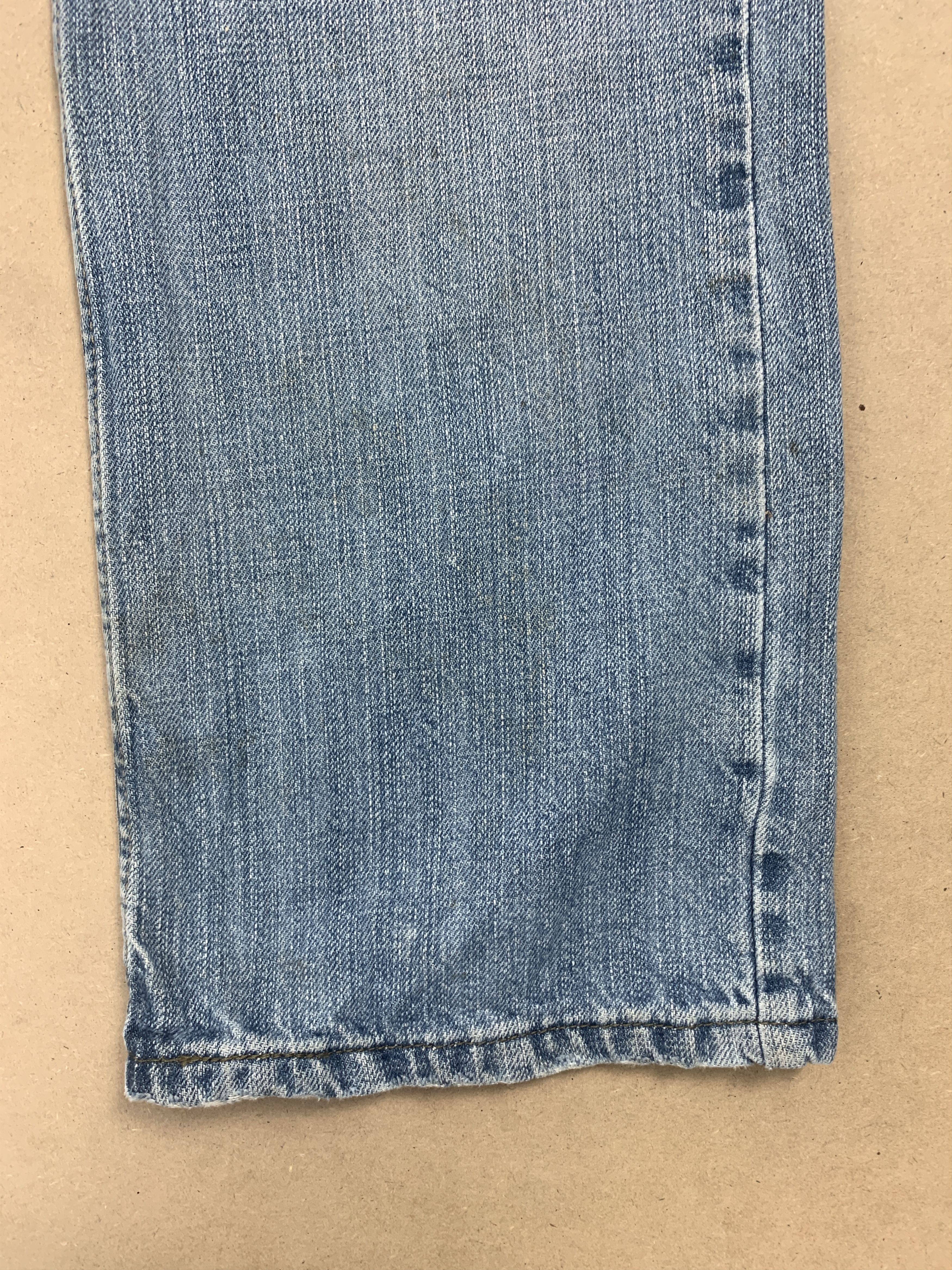Levi's Vintage Levis 514 Straight Cut Faded Mid Wash Jeans Size US 34 / EU 50 - 7 Thumbnail